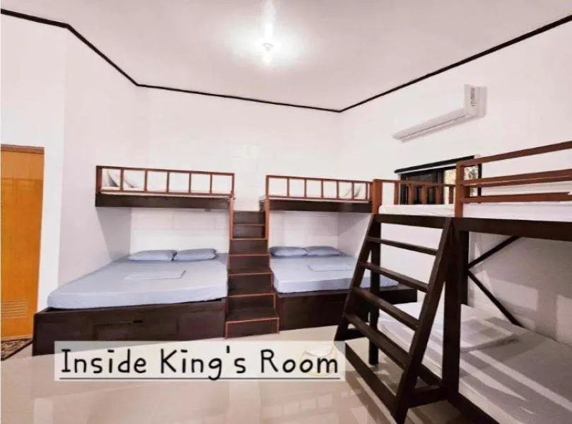 Bed in The Pelicans Resort