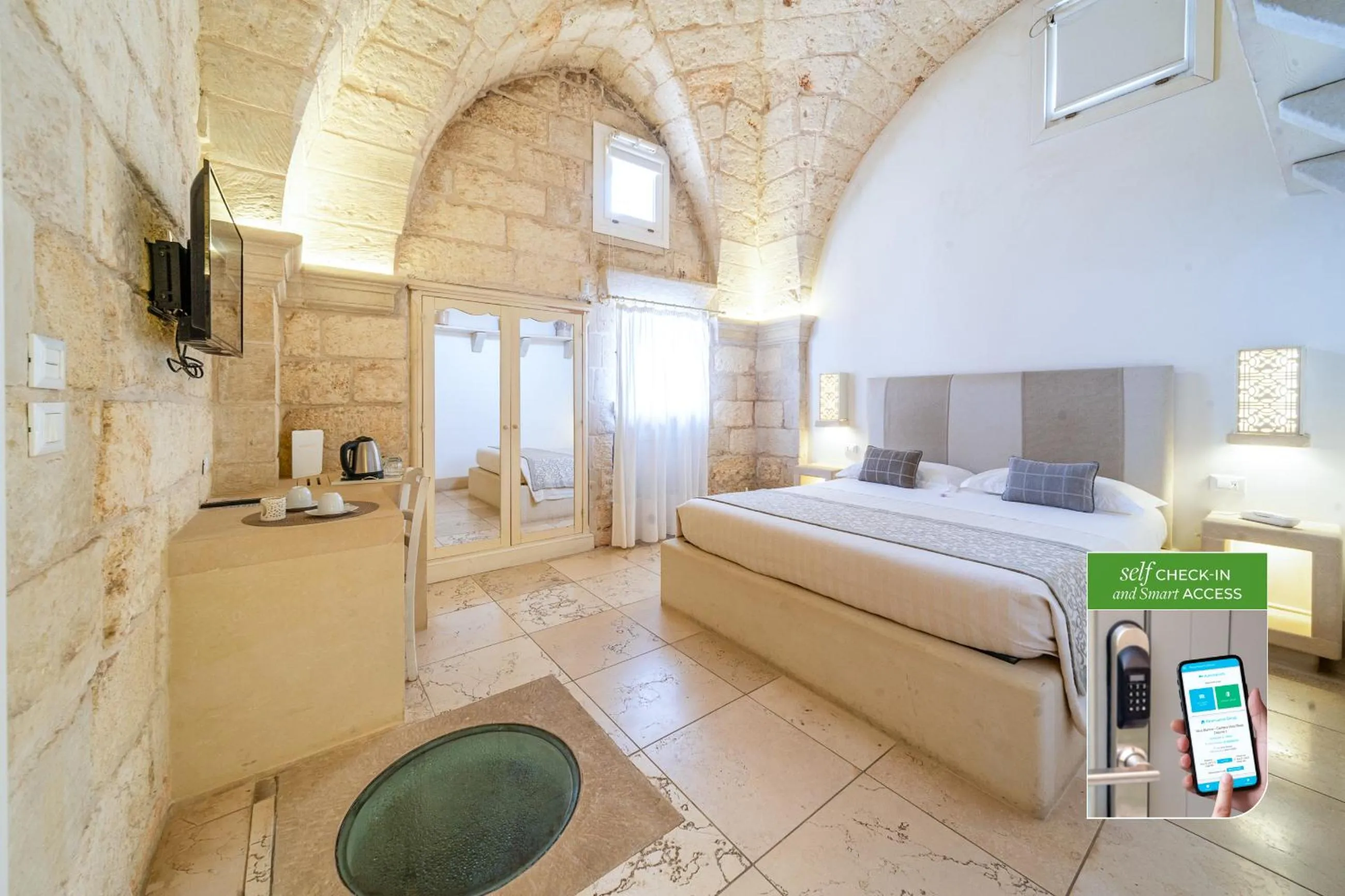 Bed in Corte Dei Granai Meeting & SPA - Raro Rooms Collection