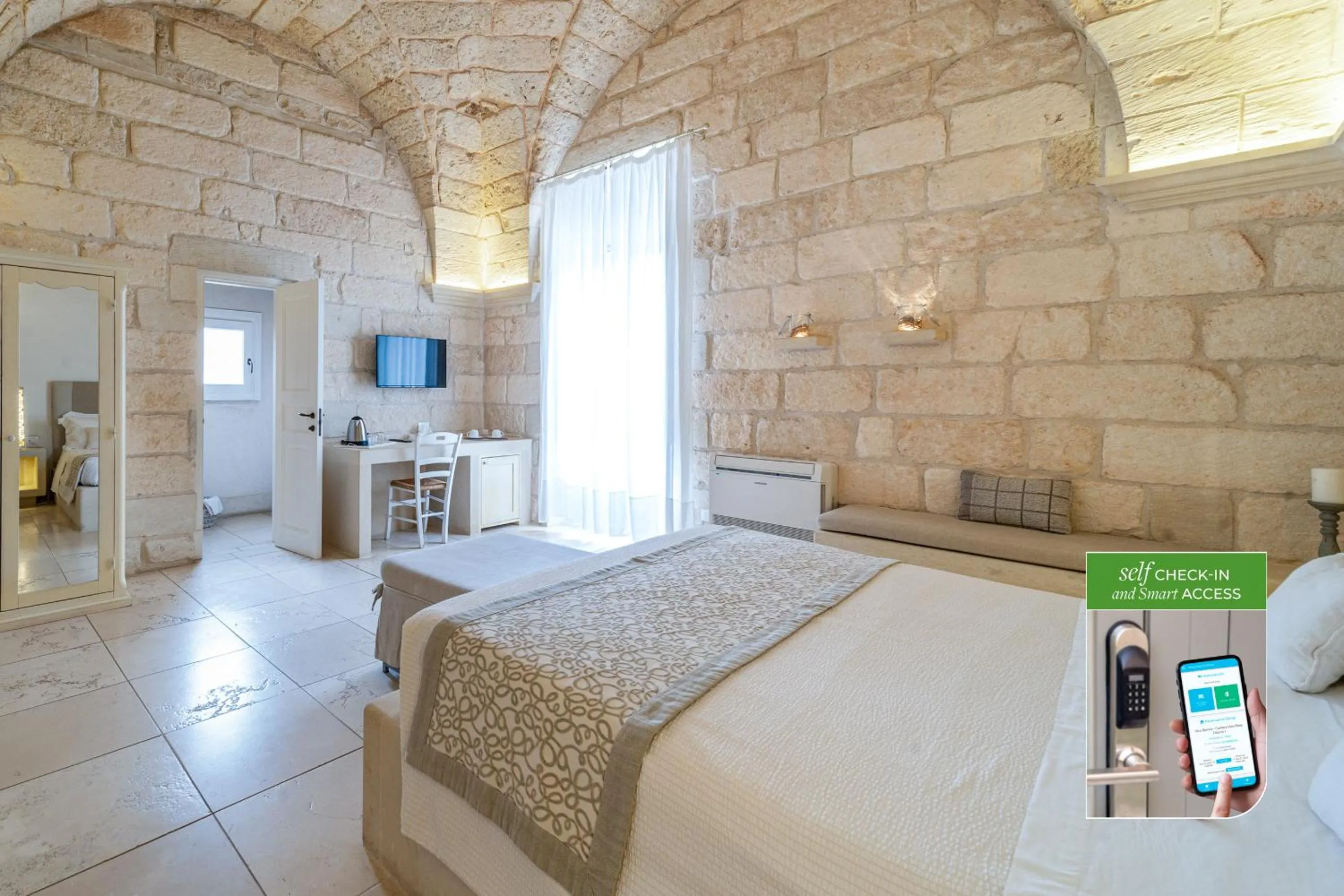 Bed in Corte Dei Granai Meeting & SPA - Raro Rooms Collection