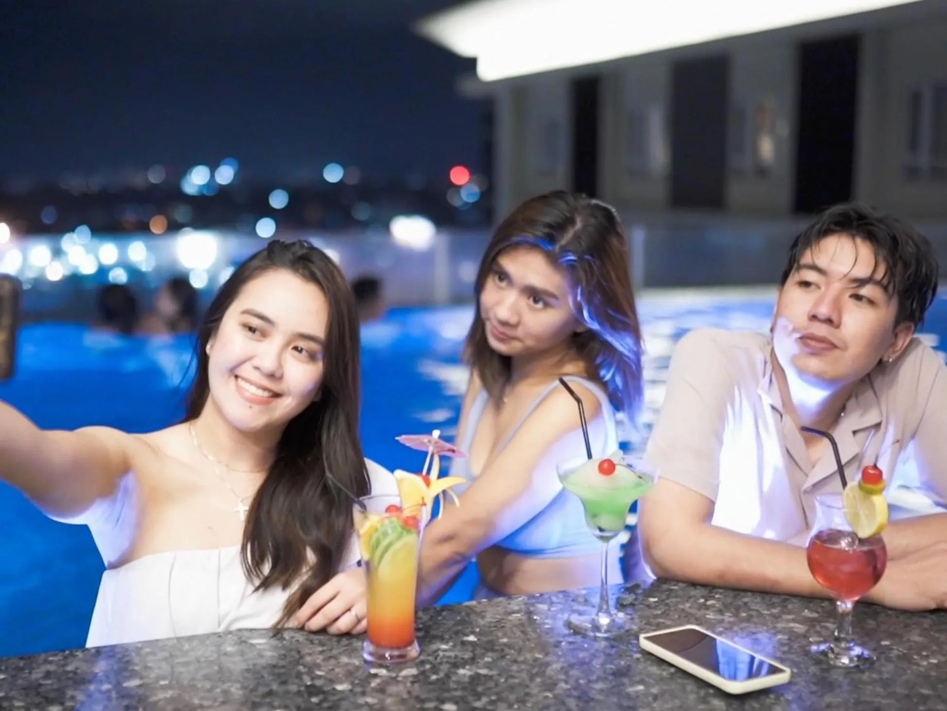 Swimming pool in Zuri Hotel