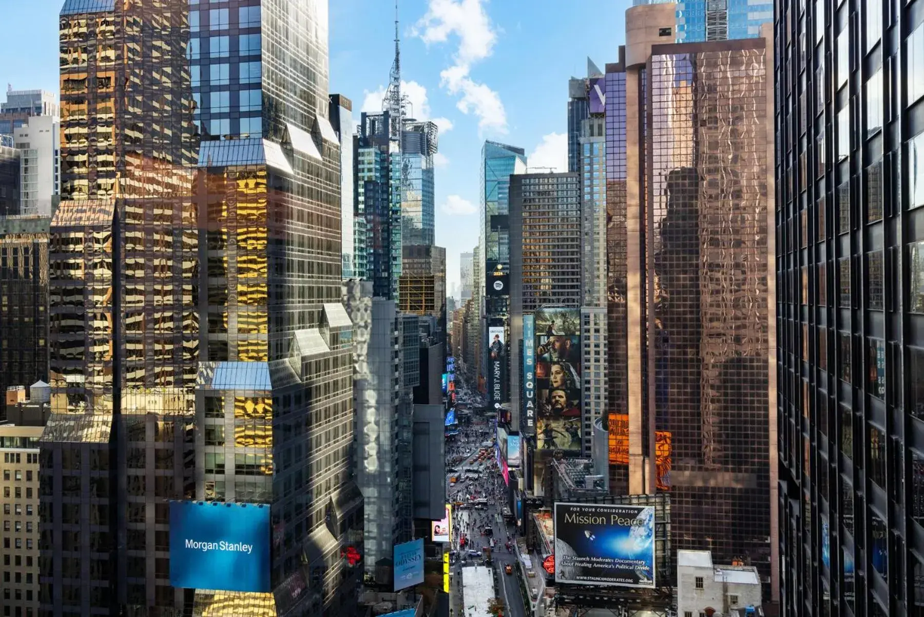 Social Premier Times Square King -Ball Drop View in M Social Hotel Times Square New York Social Premier Times Square King -Ball Drop View in M Social Hotel Times Square New York