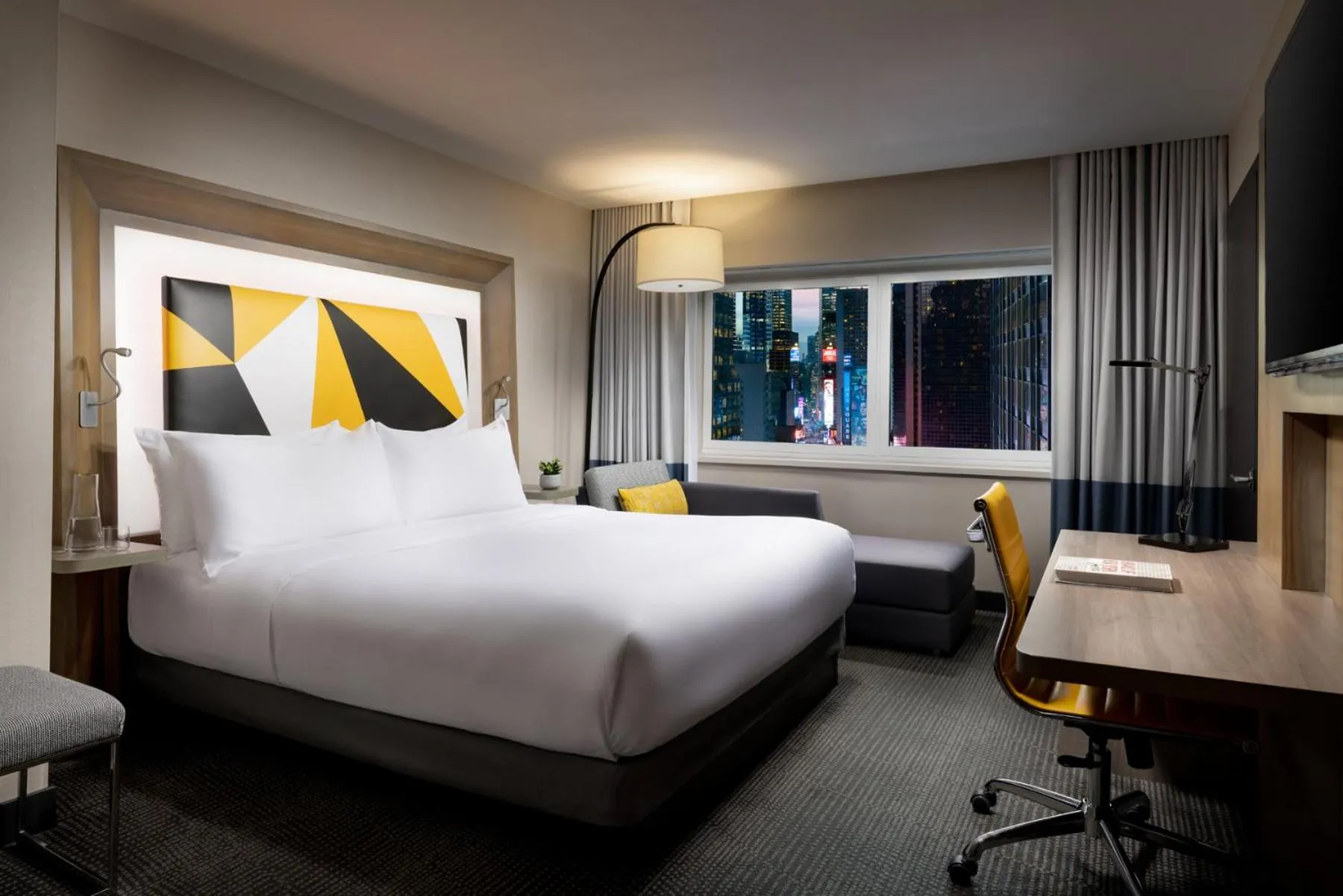 Bedroom, Bed in M Social Hotel Times Square New York