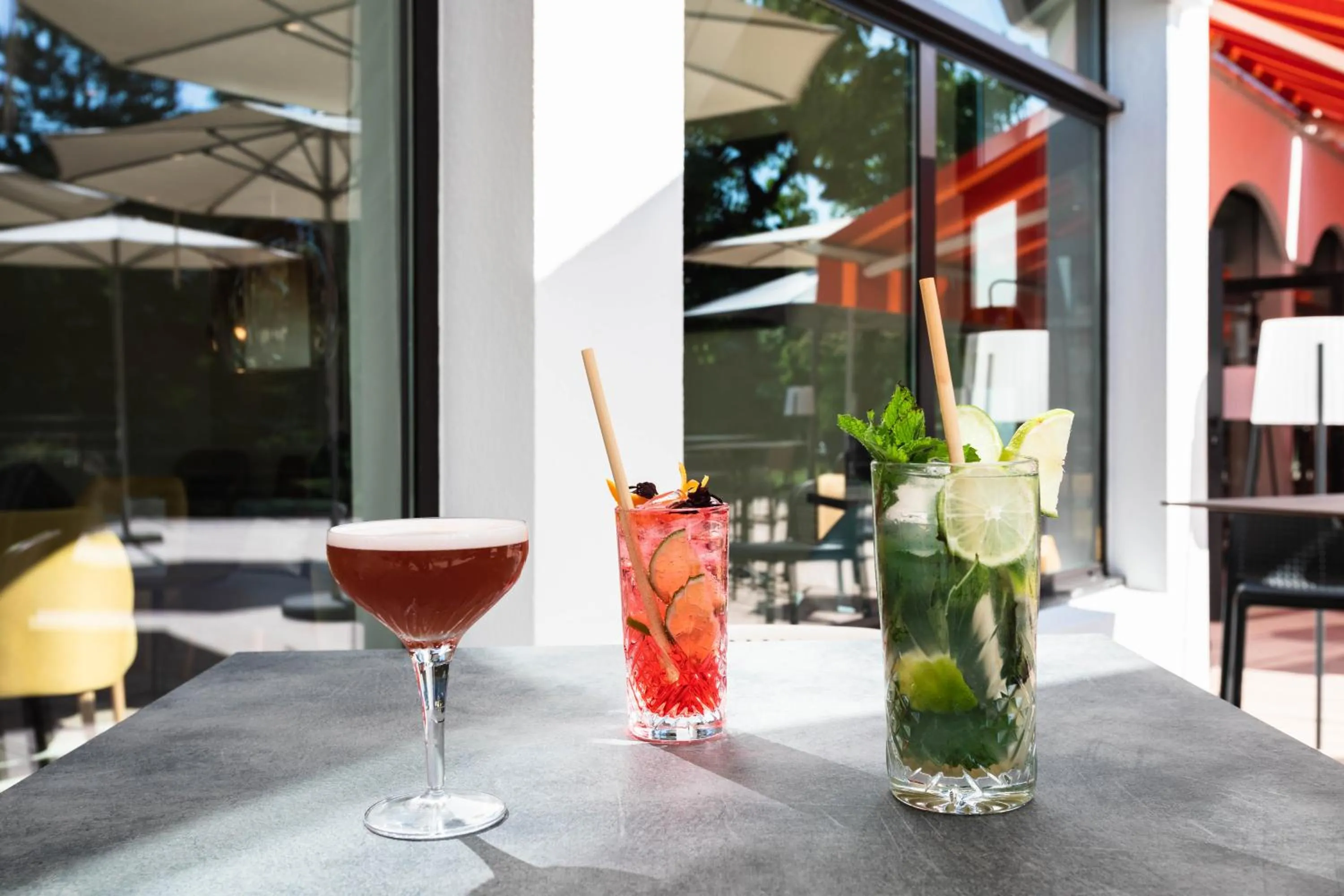 Alcoholic drinks in Mercure Aix-les-Bains Domaine de Marlioz Hôtel & Spa