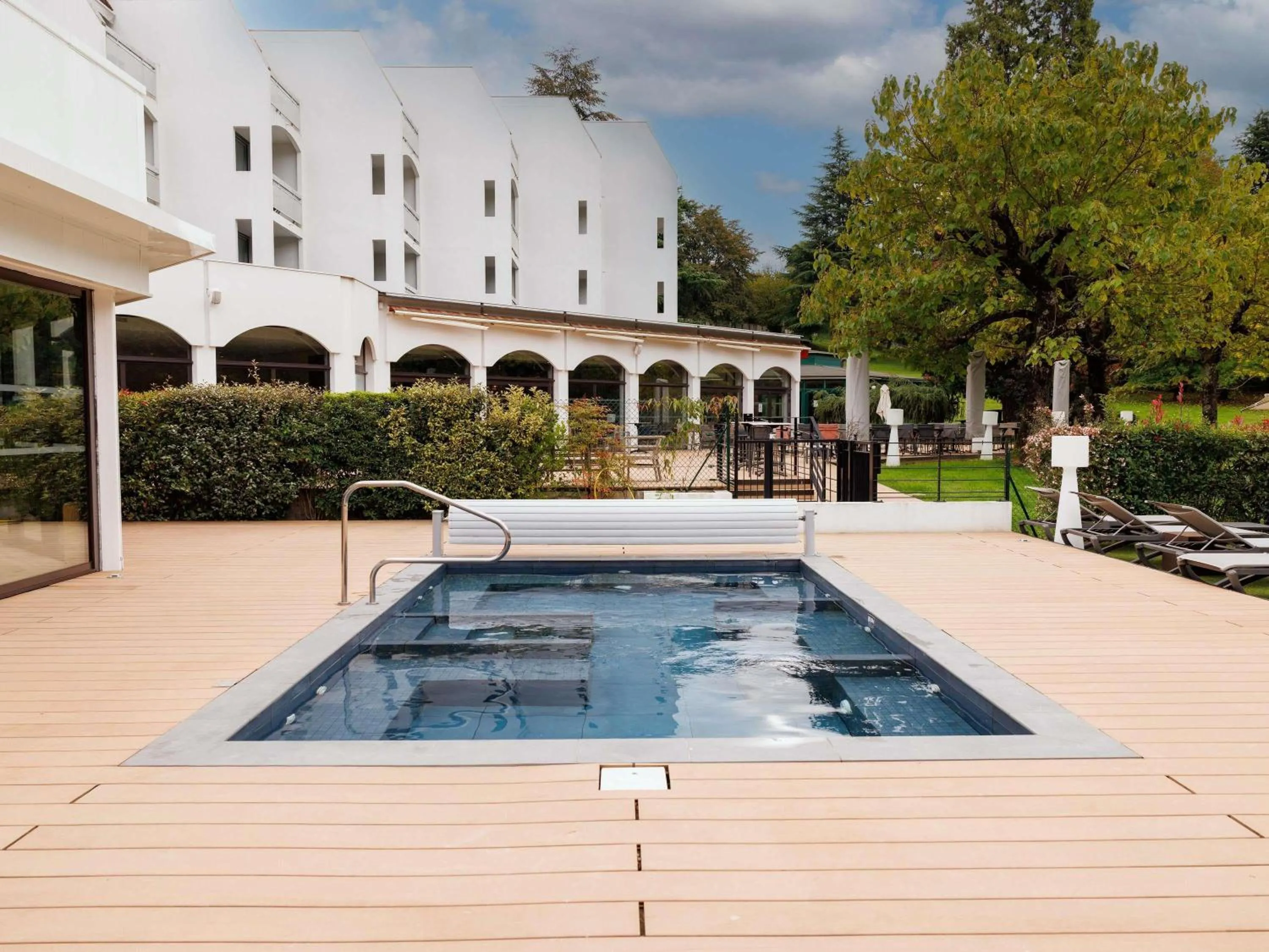 Spa and wellness centre/facilities in Mercure Aix-les-Bains Domaine de Marlioz Hôtel & Spa