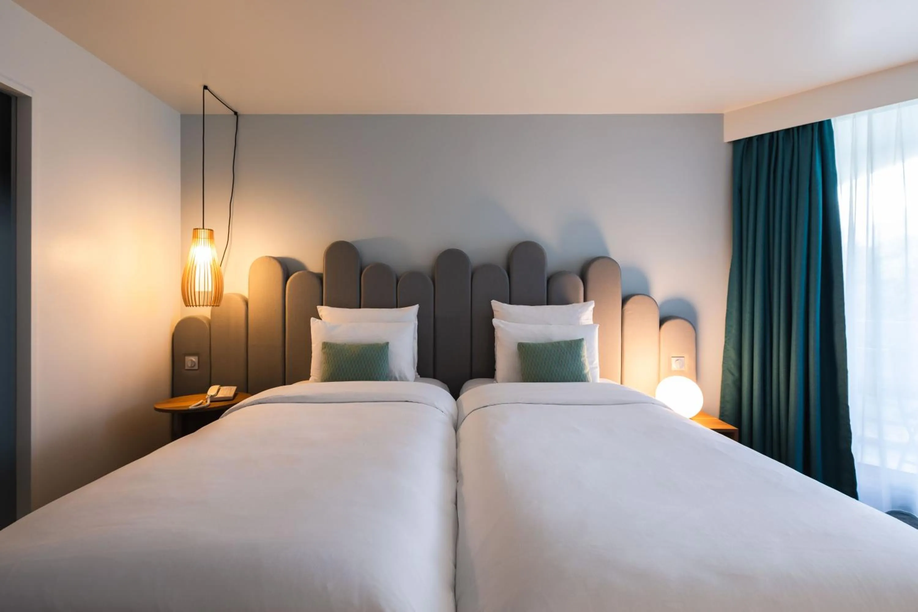 Bedroom, Bed in Mercure Aix-les-Bains Domaine de Marlioz Hôtel & Spa