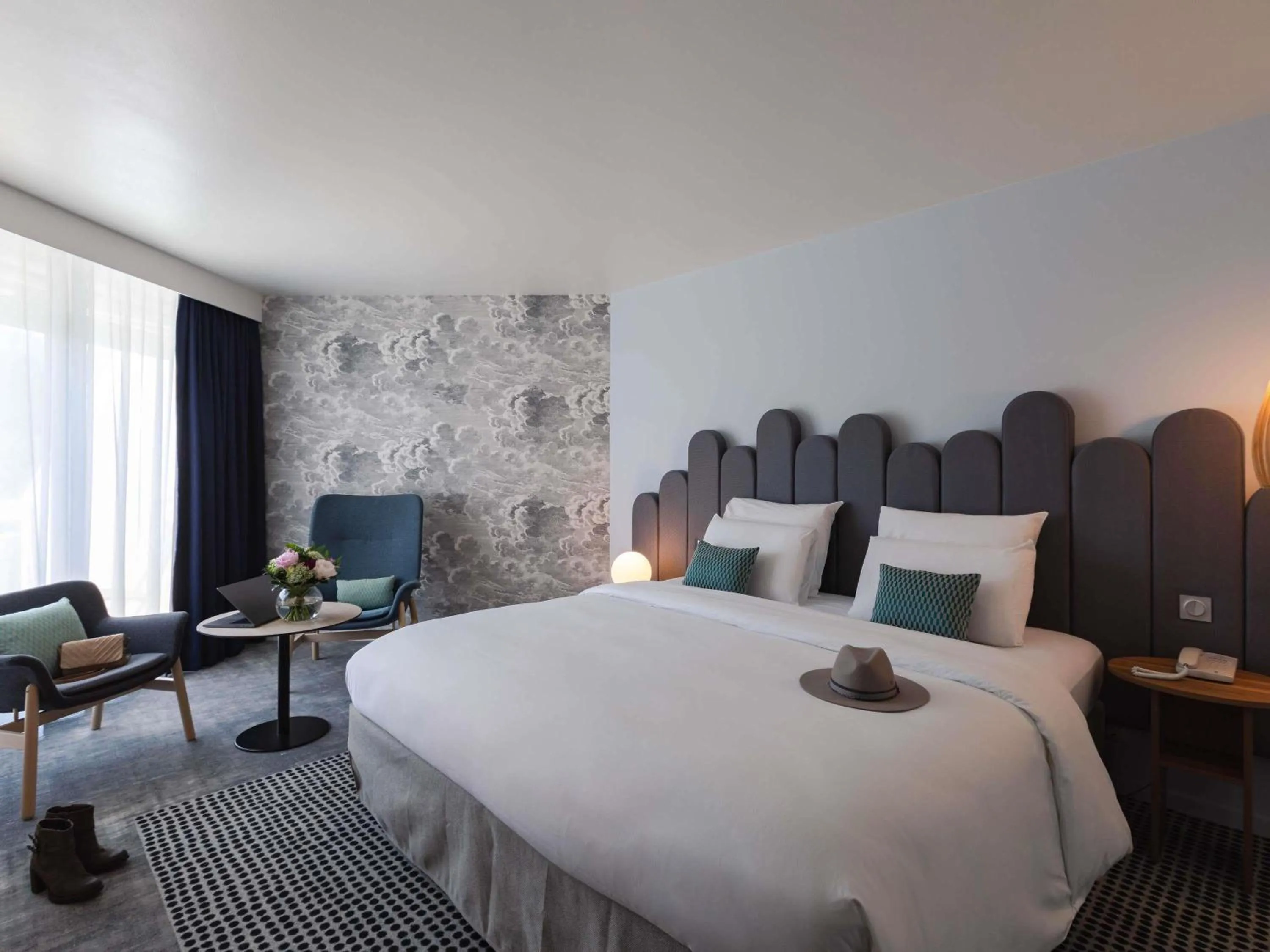 Bedroom, Bed in Mercure Aix-les-Bains Domaine de Marlioz Hôtel & Spa