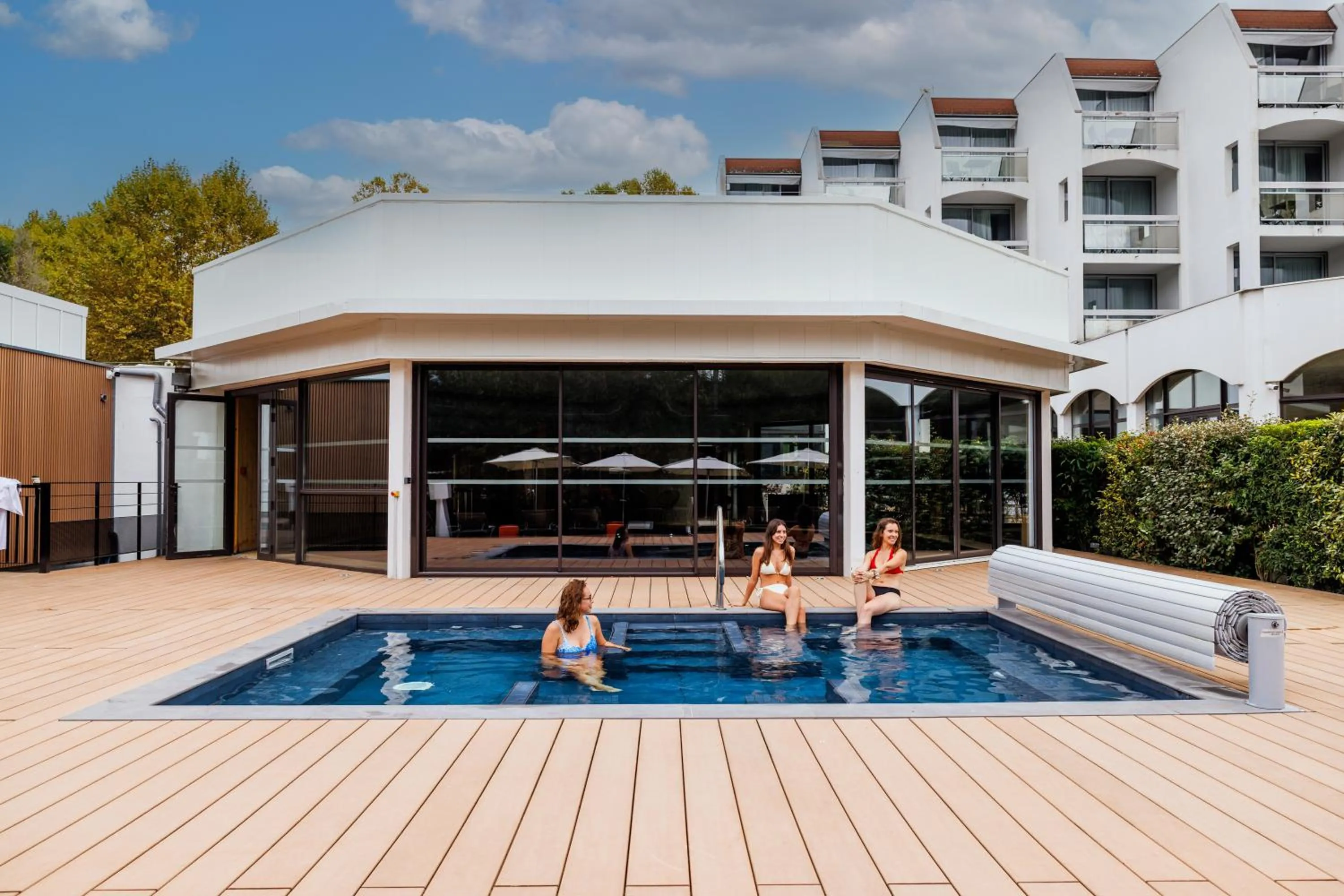 Swimming pool in Mercure Aix-les-Bains Domaine de Marlioz Hôtel & Spa