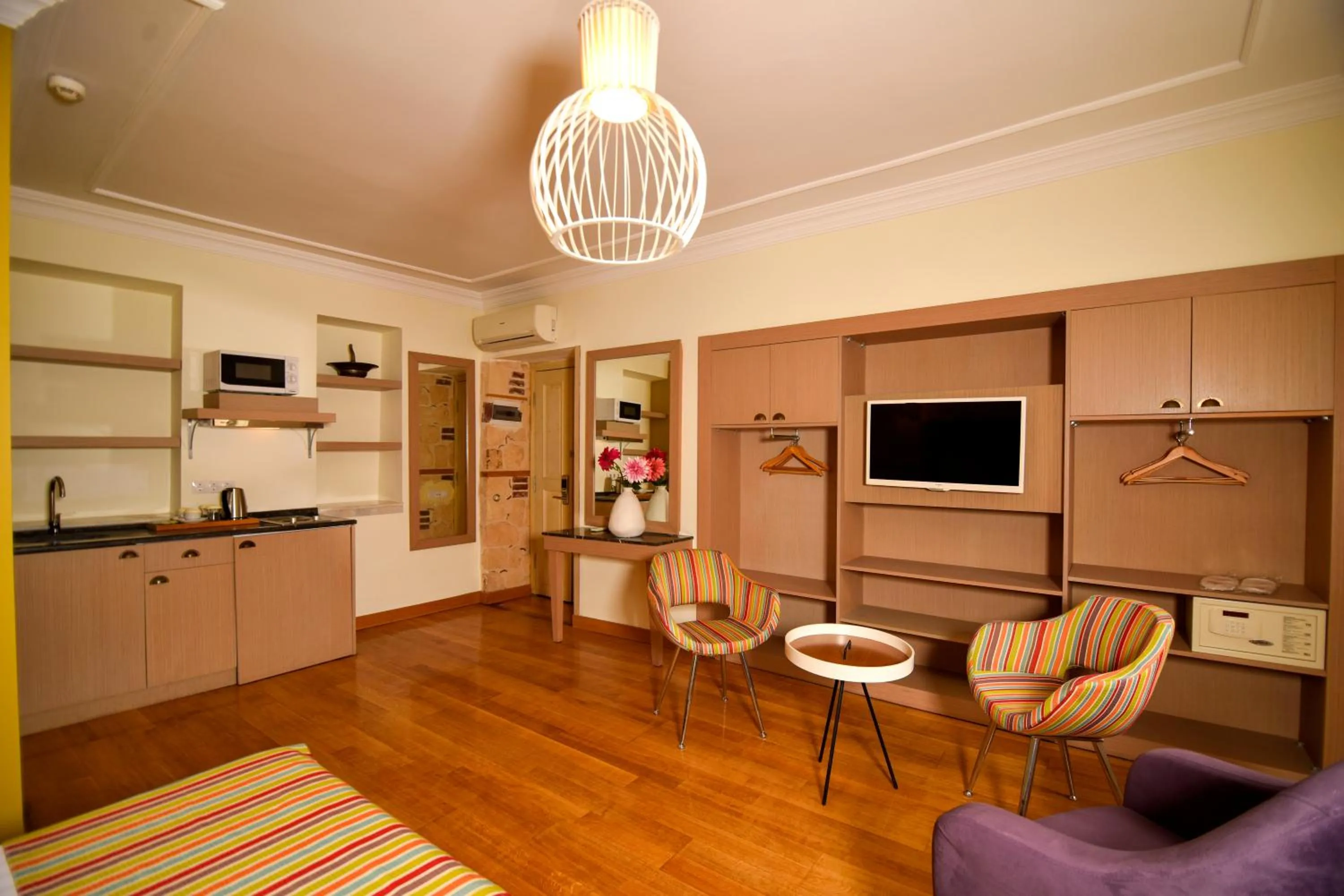 Guests in Alp Pasa Fiore Garden Suites - Special Class