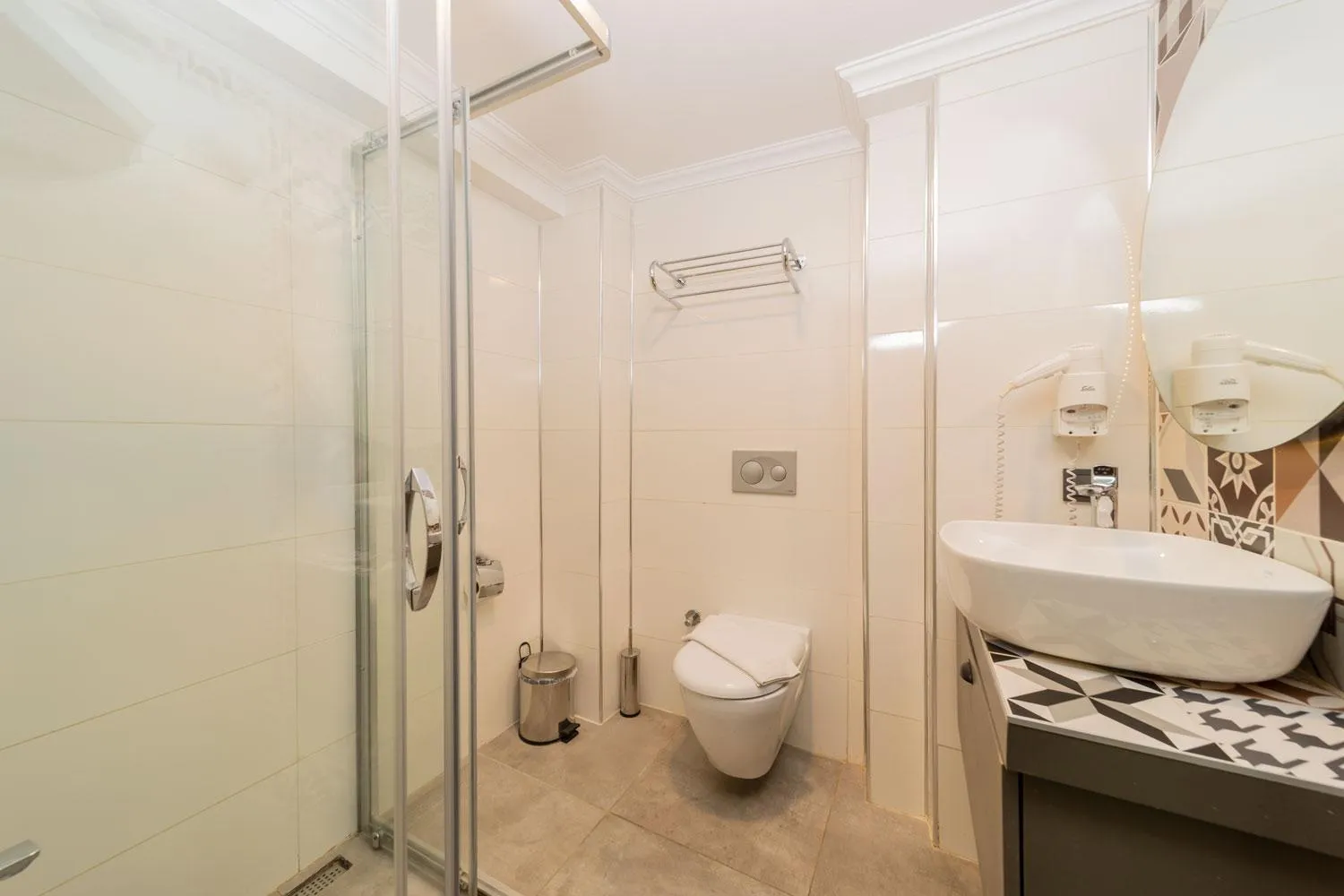 Shower in Alp Pasa Fiore Garden Suites - Special Class