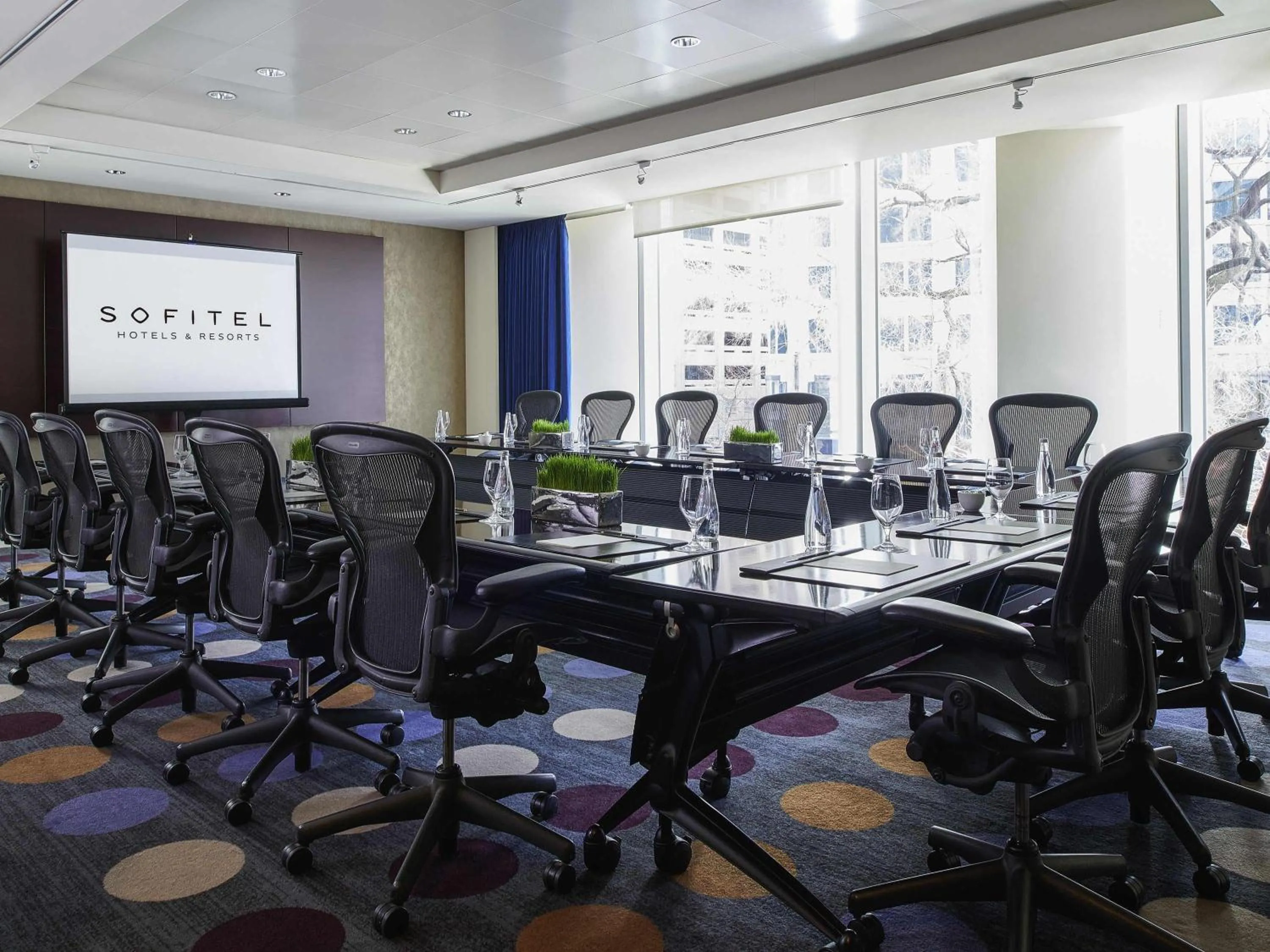 Meeting/conference room in Sofitel Chicago Magnificent Mile
