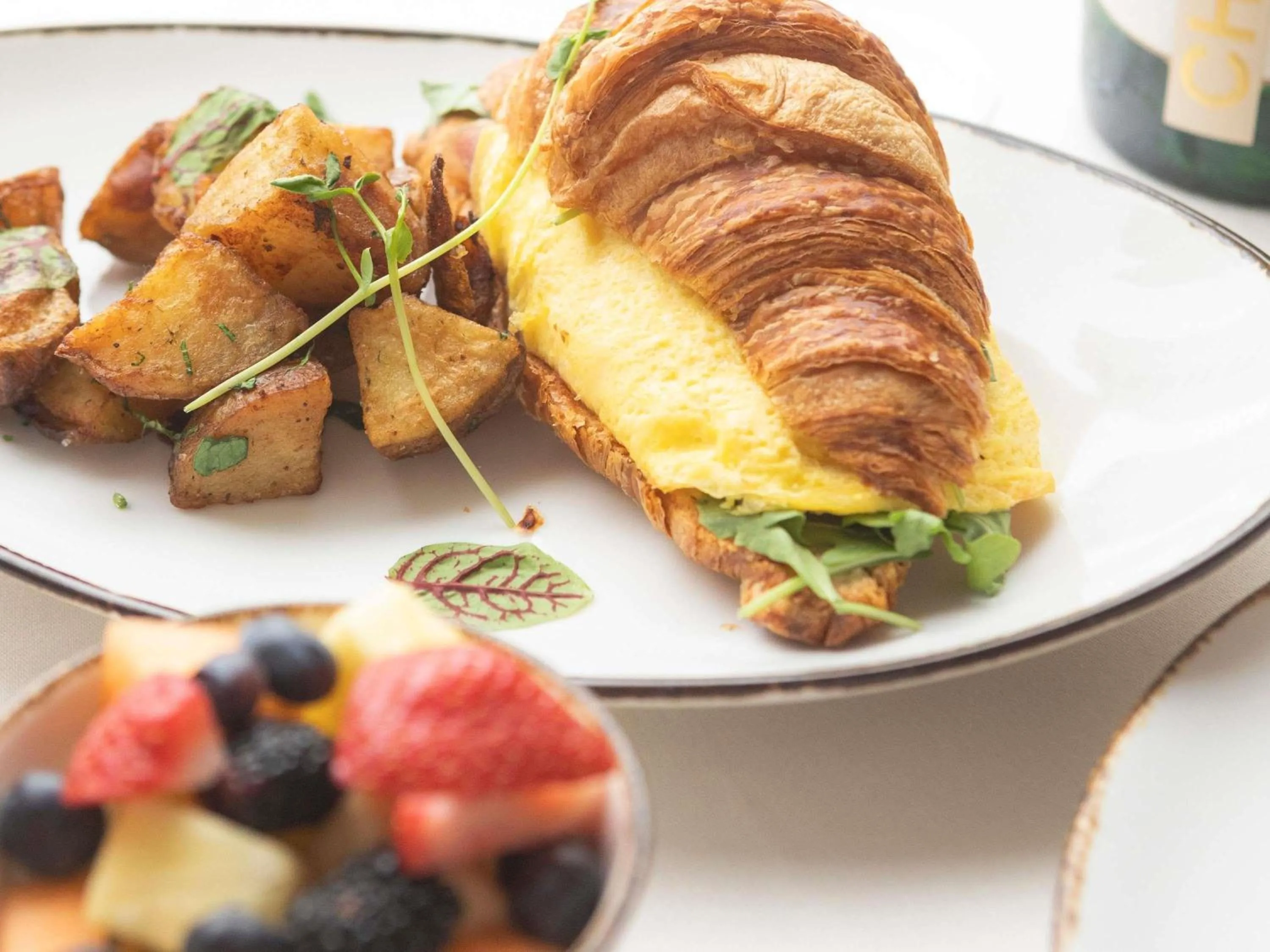 Breakfast in Sofitel Chicago Magnificent Mile