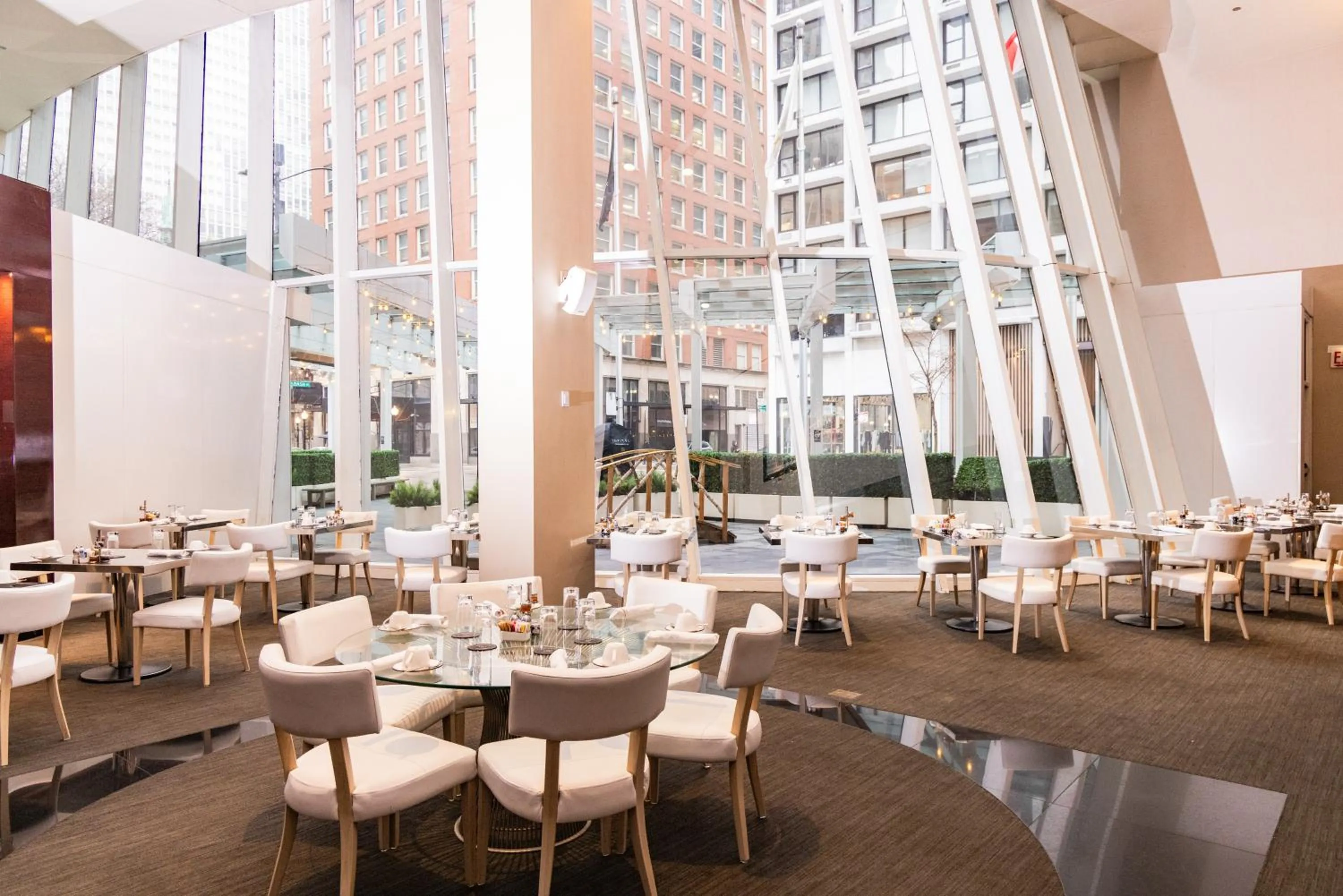 Restaurant/places to eat in Sofitel Chicago Magnificent Mile