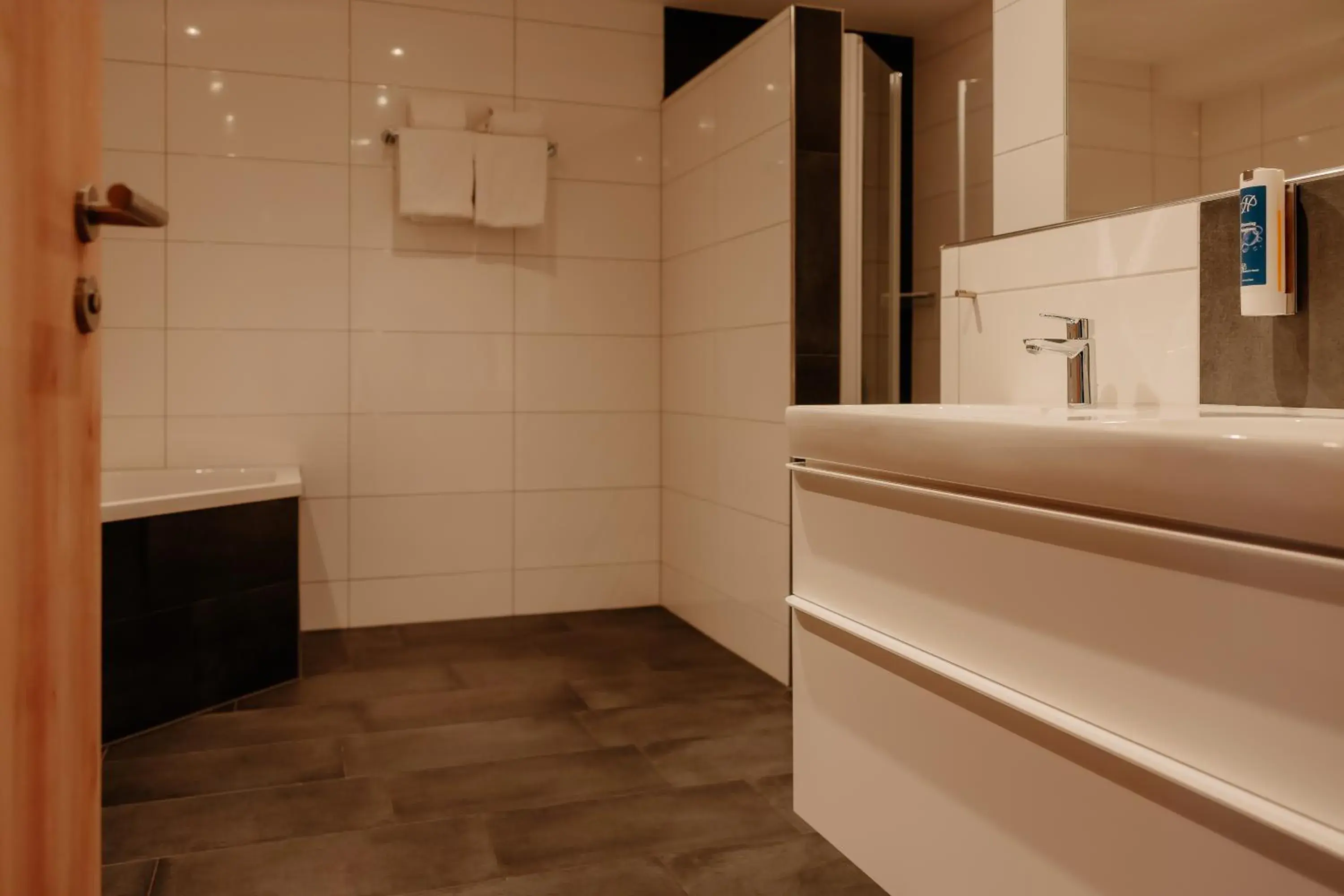 Queen Room with Two Queen Beds - single occupancy in Stadthotel Borken by Hackmann Queen Room with Two Queen Beds - single occupancy in Stadthotel Borken by Hackmann