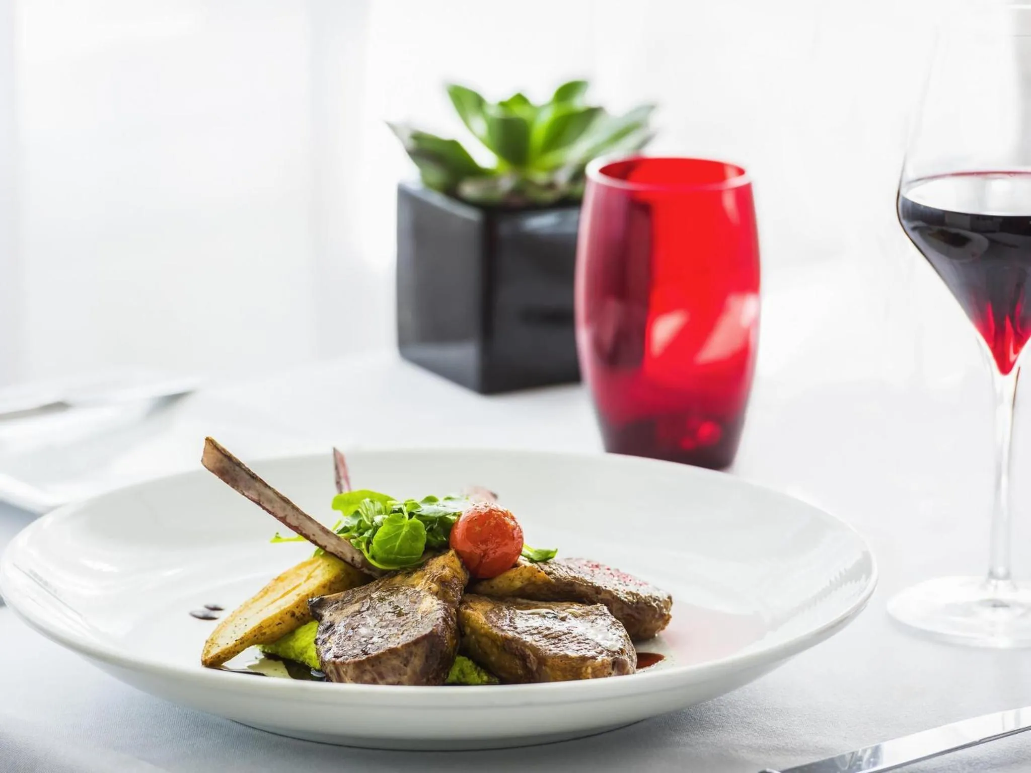 Restaurant/places to eat in Pullman Miami Airport