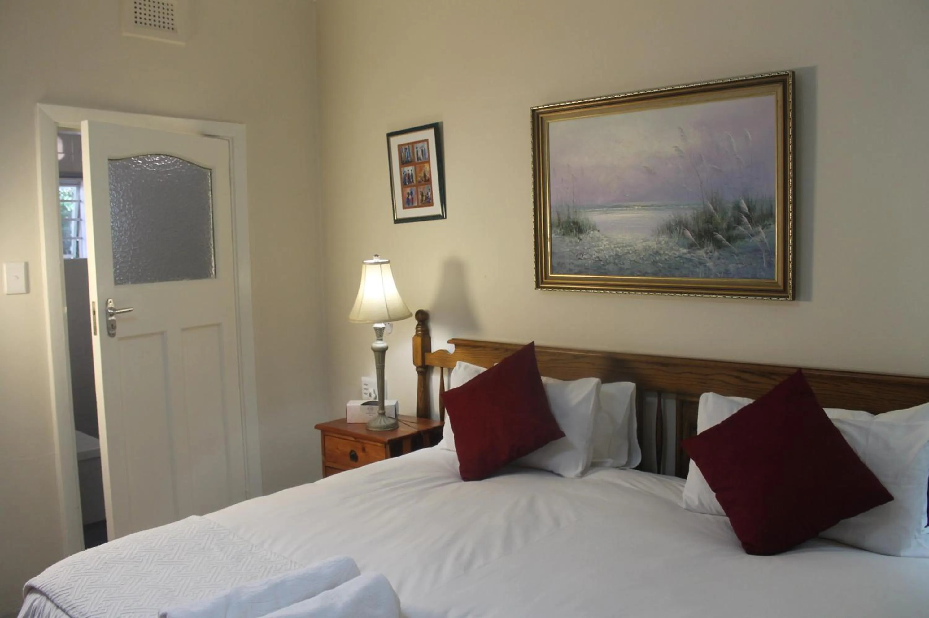 Property building, Bed in Umoya