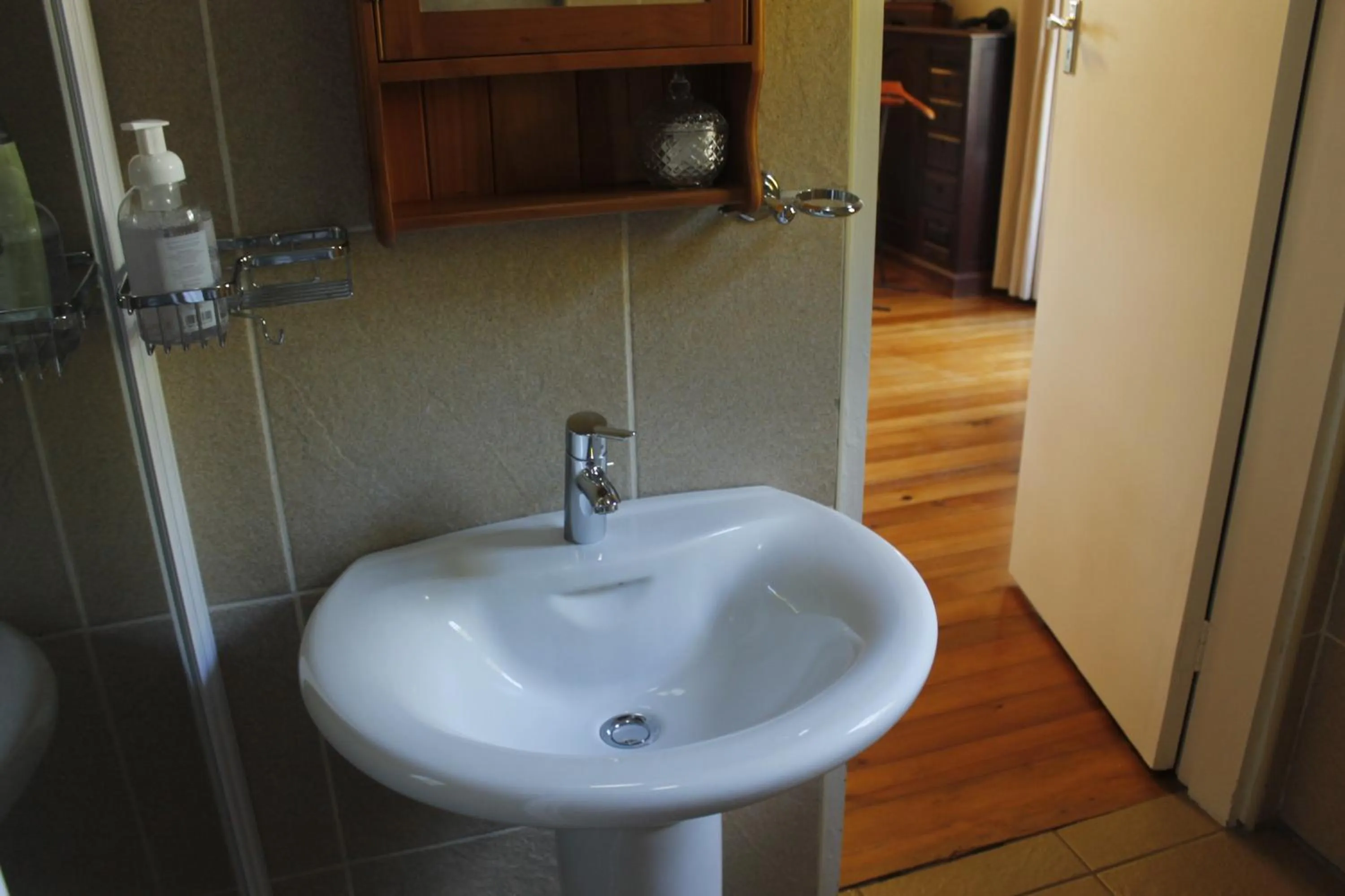 Property building in Umoya