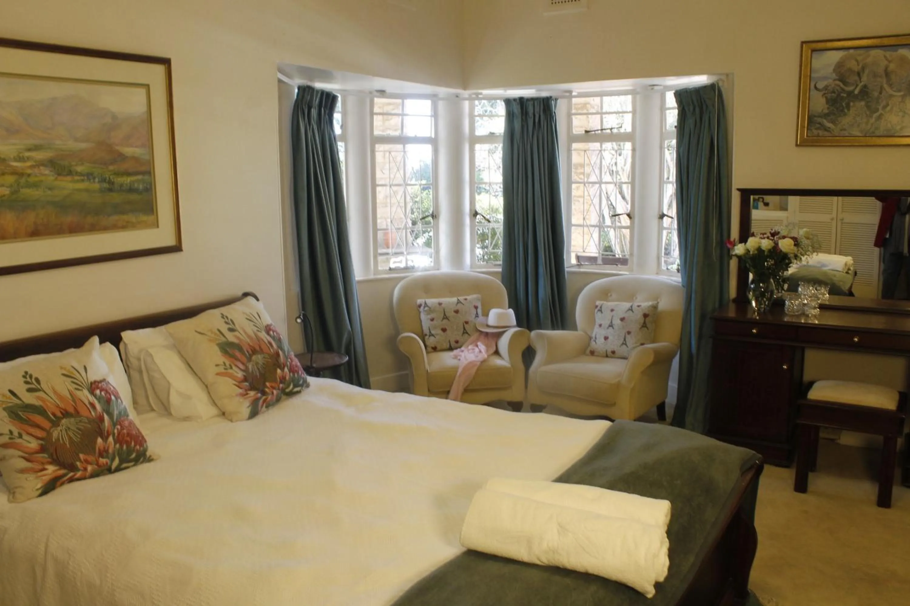 Bedroom, Bed in Umoya