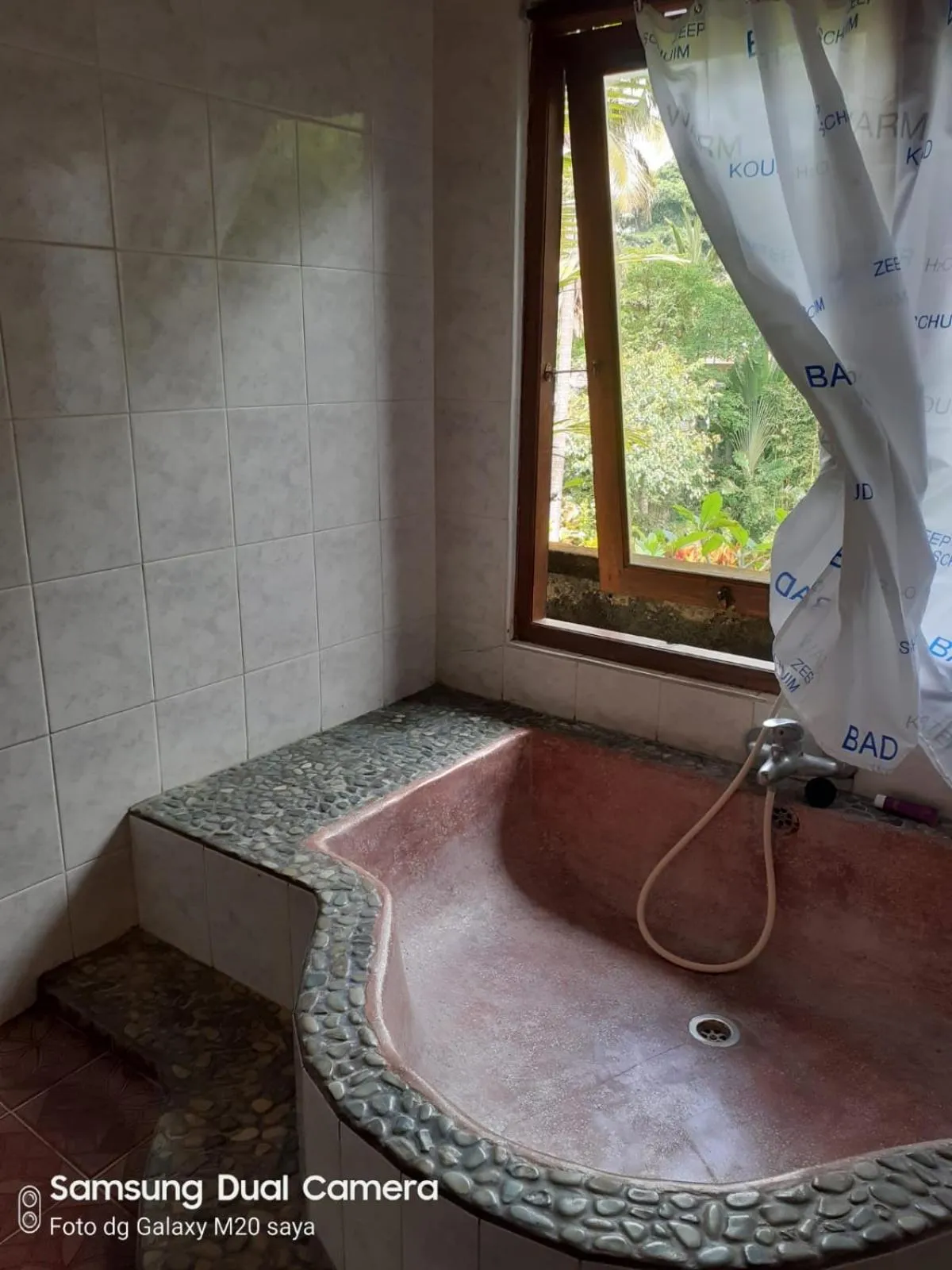 Bathroom in Sari Wangi Cottage