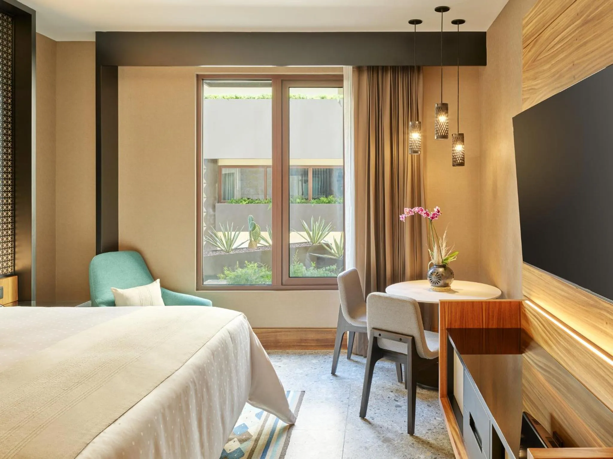 Photo of the whole room, Bed in Grand Fiesta Americana Oaxaca