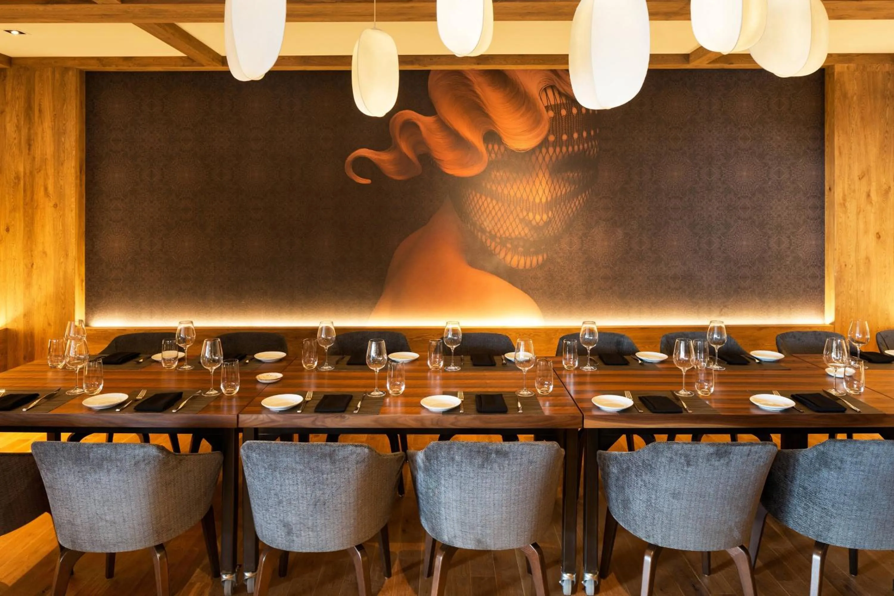 Restaurant/places to eat in Sheraton Bloomington