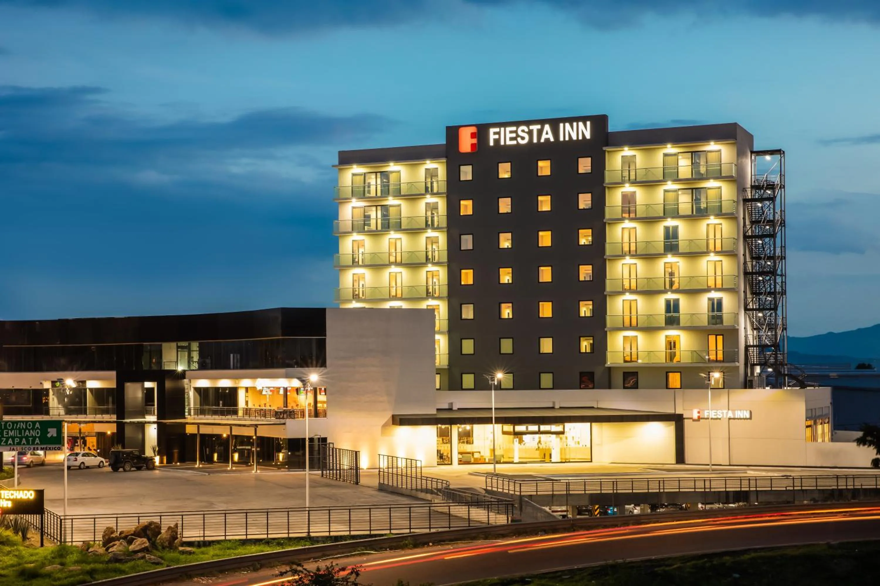 Property building in Fiesta Inn Guadalajara Aeropuerto