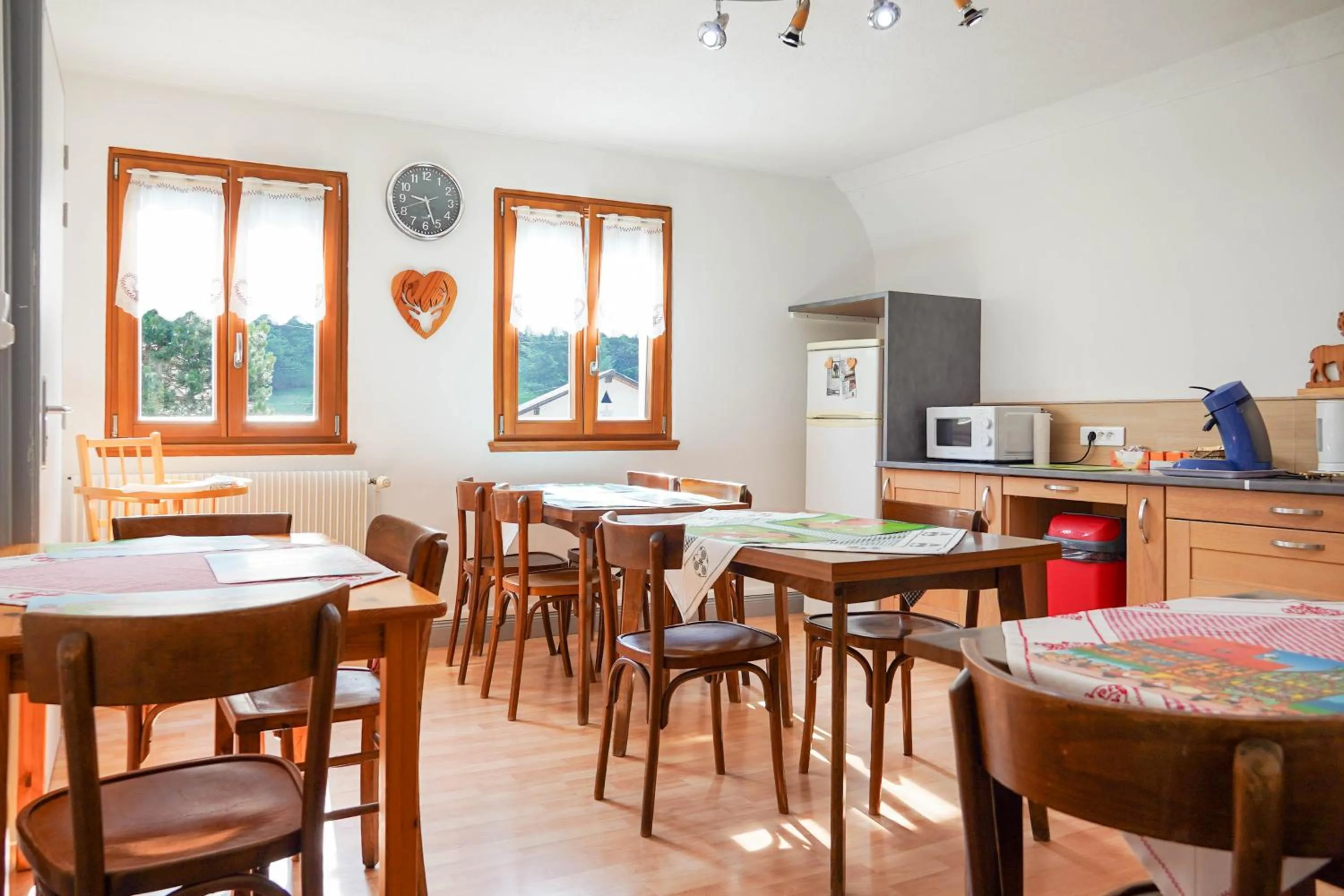 Communal kitchen in Chambres d'hôtes A la Fecht Nature et Bien-être