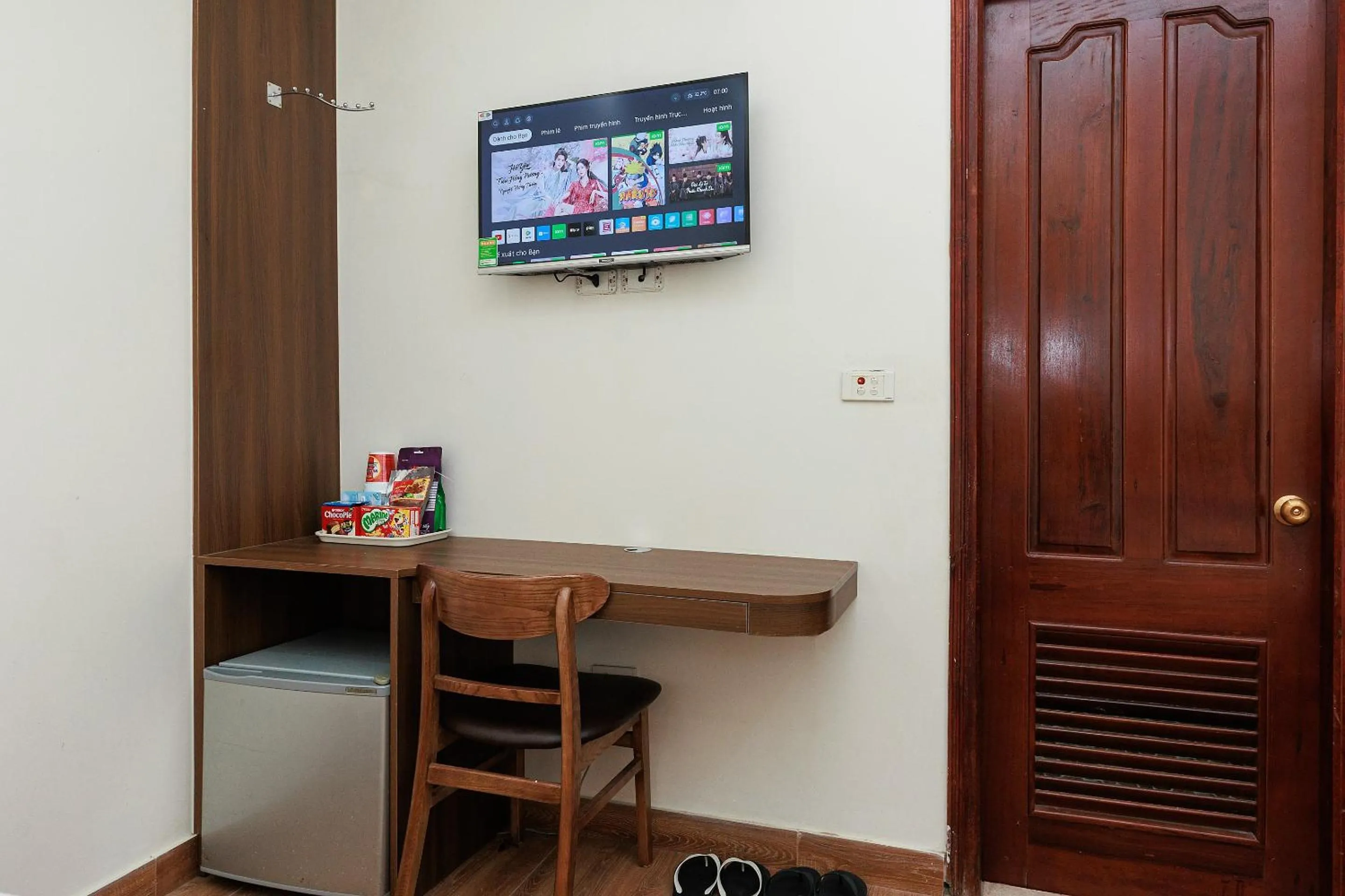 Bedroom in OYO 472 Lenka Hotel