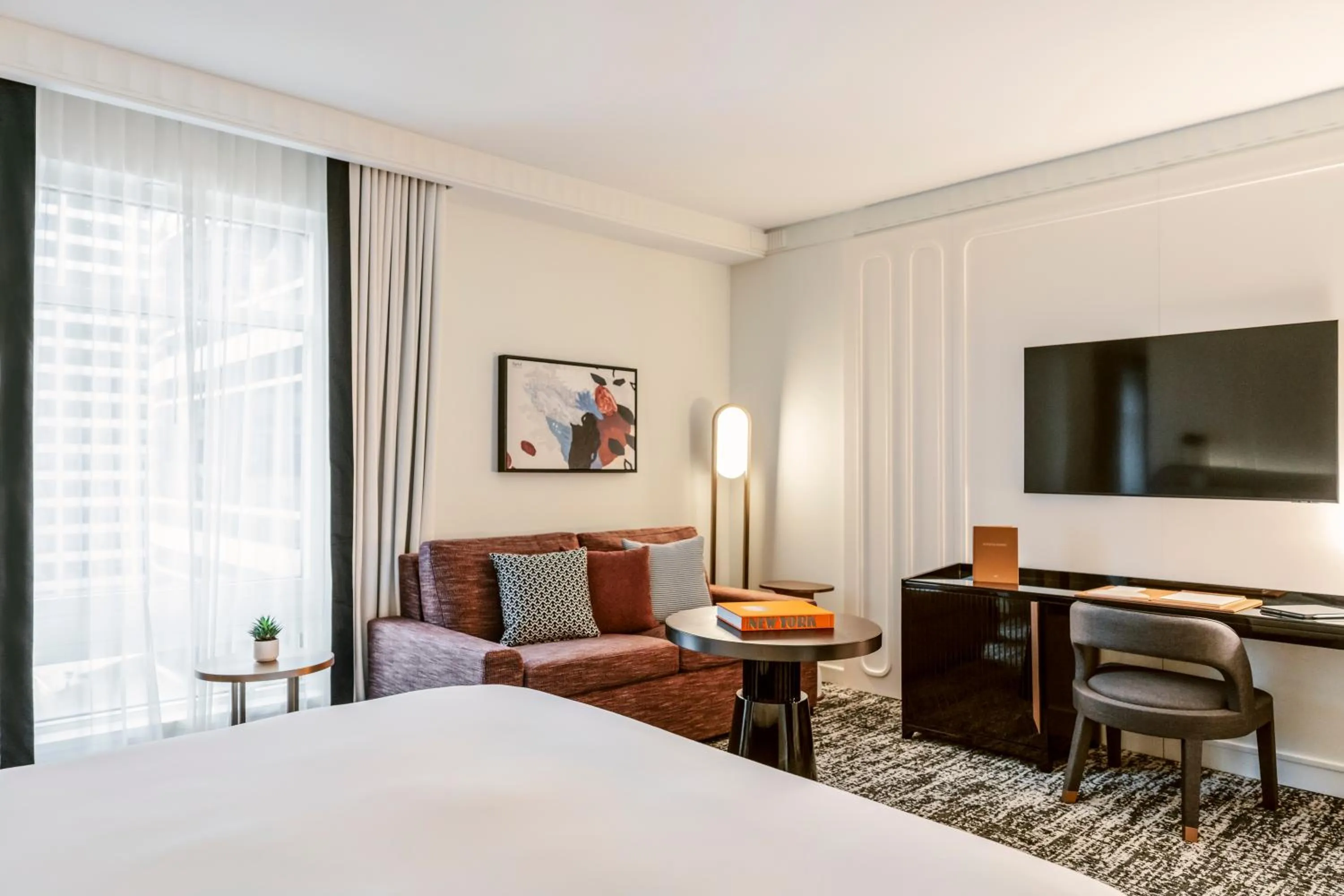 Bedroom, Bed in Sofitel New York