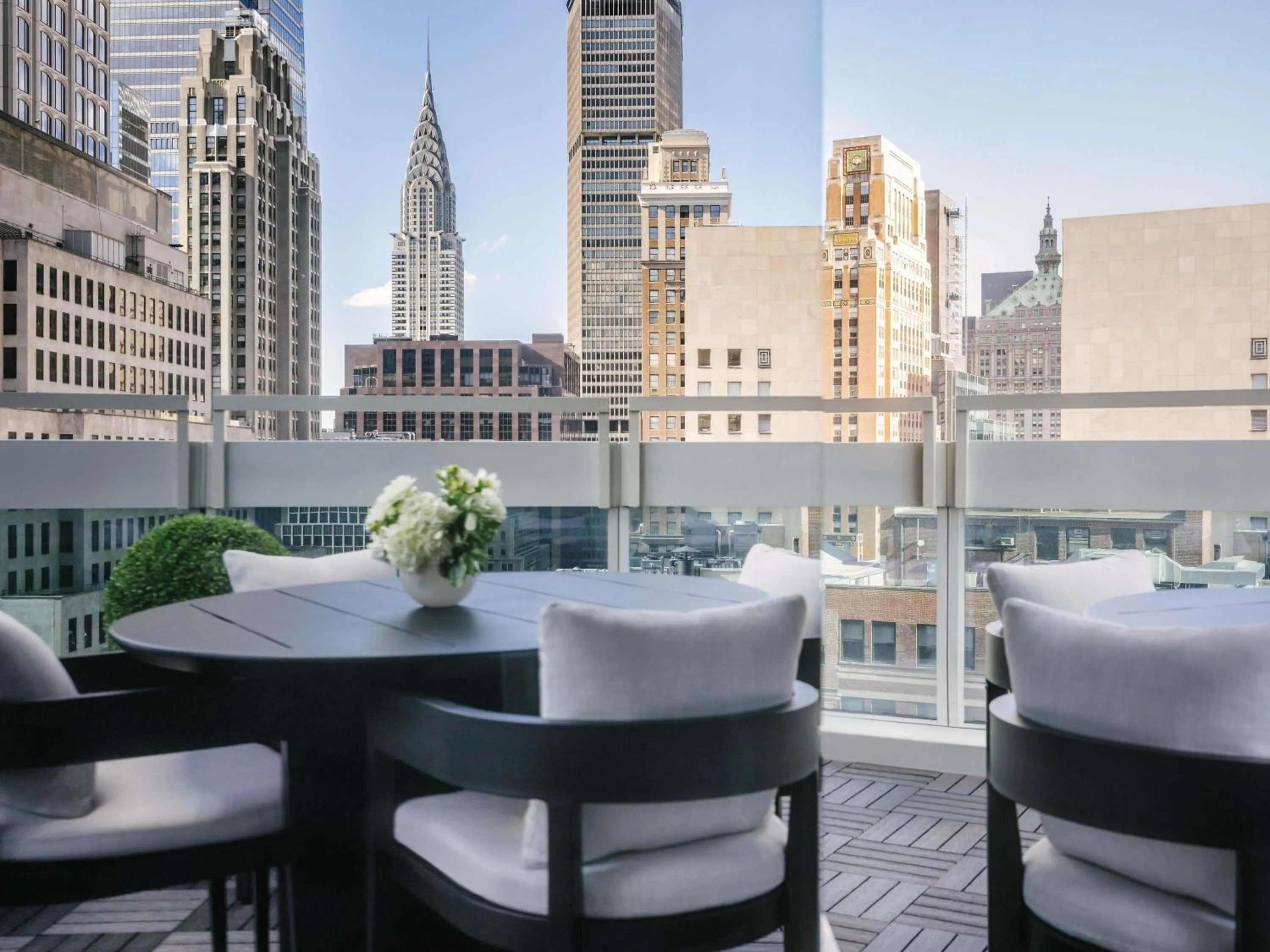 Photo of the whole room in Sofitel New York