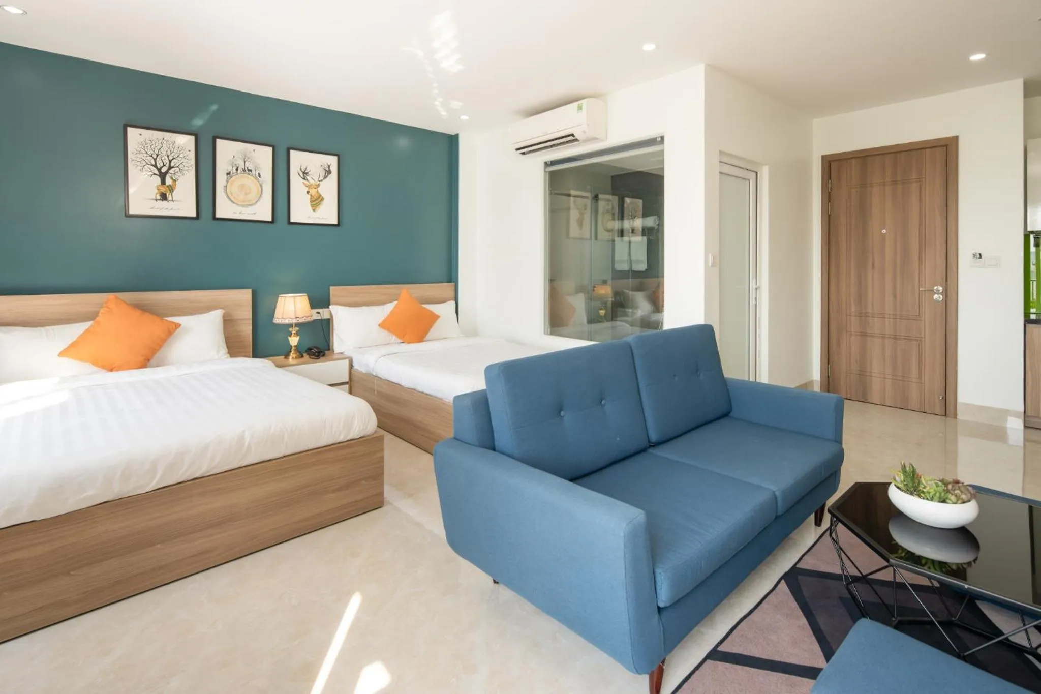 Photo of the whole room, Bed in Suri Apartment & Hotel Danang