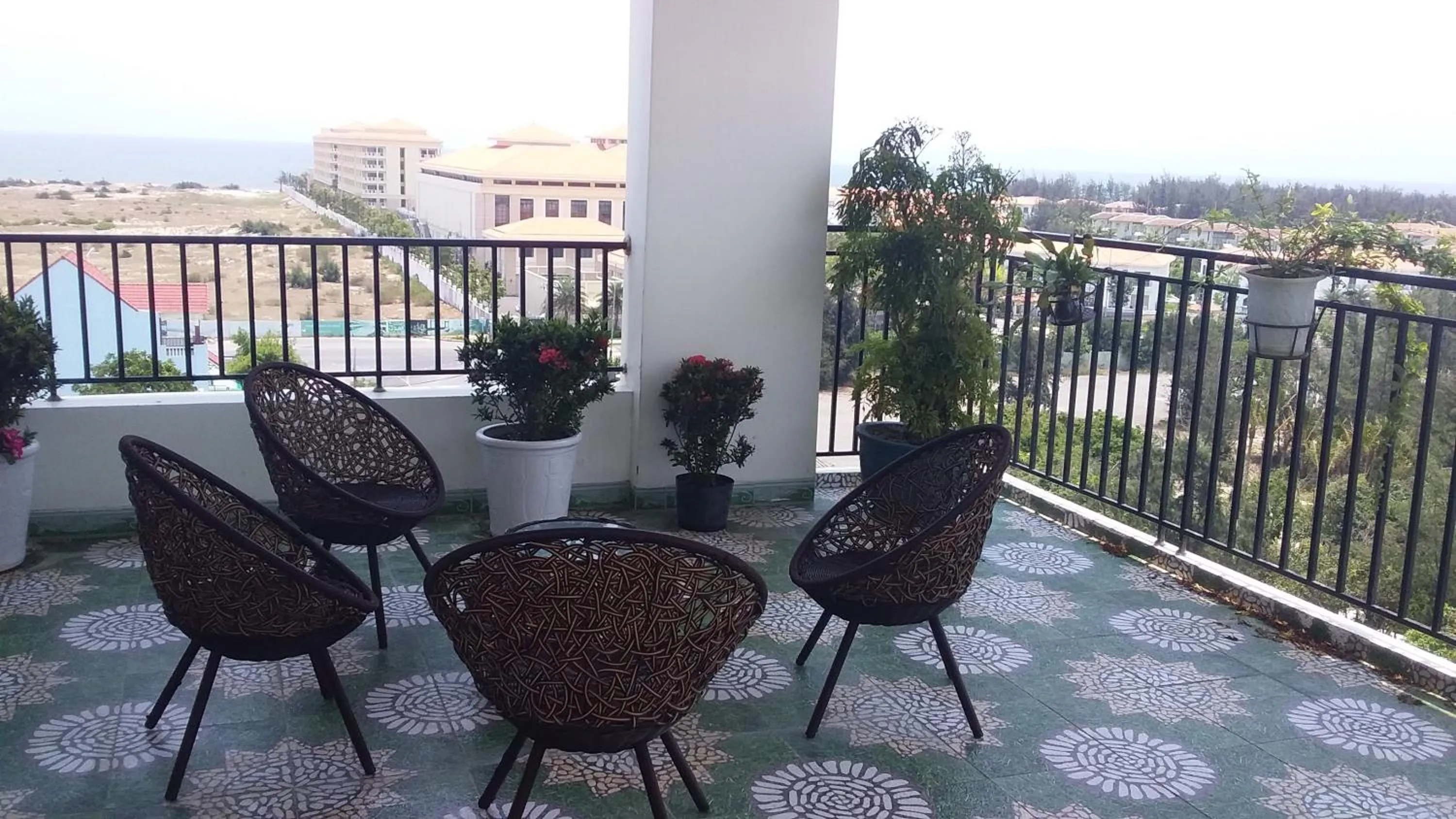 Balcony/Terrace in Suri Apartment & Hotel Danang