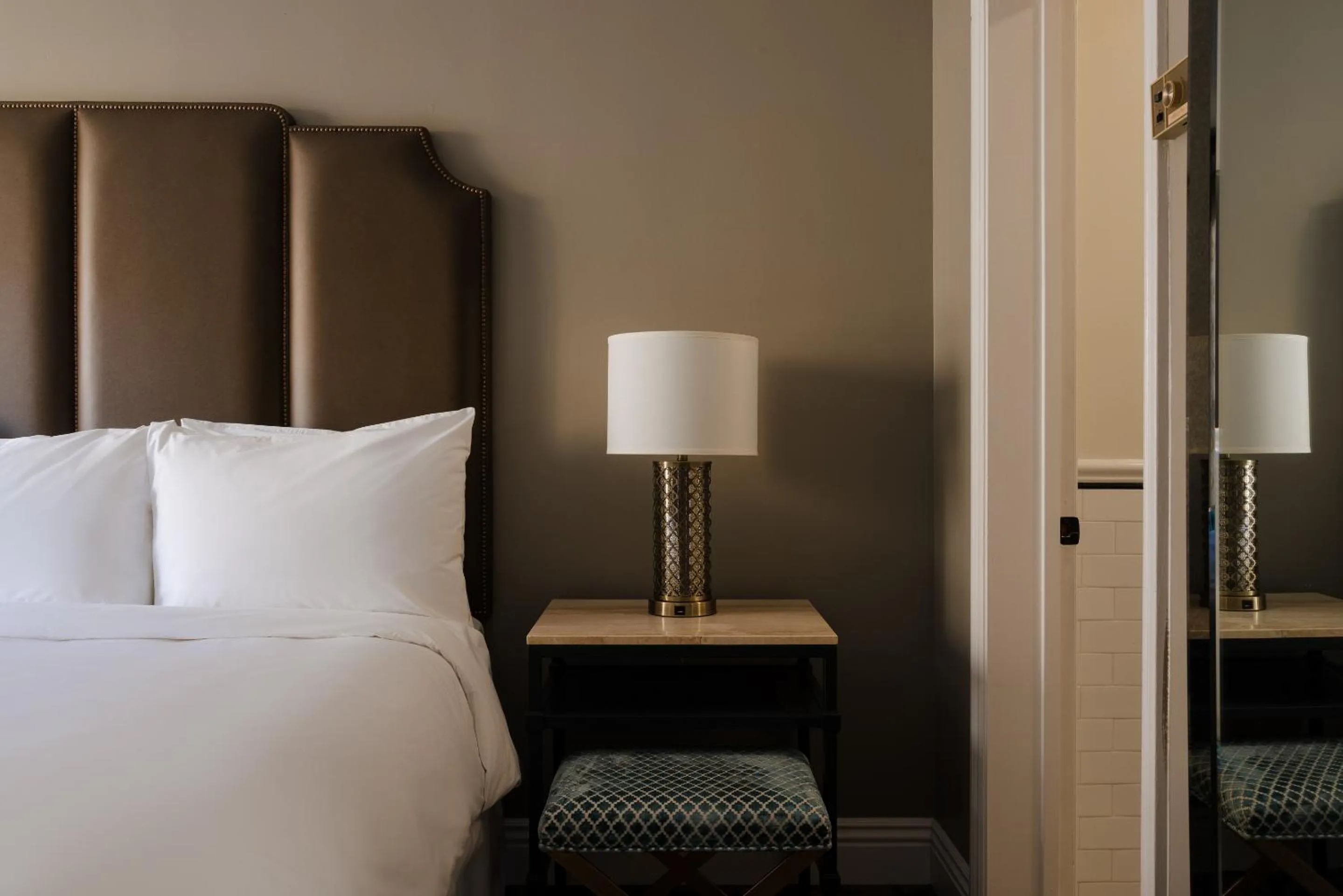 Bed in Hotel Bijou - Union Square