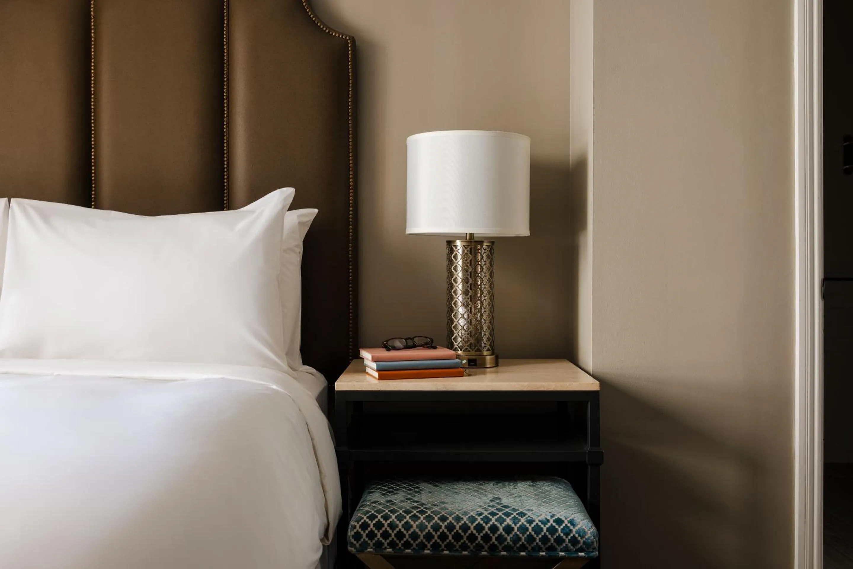 Bed in Hotel Bijou - Union Square