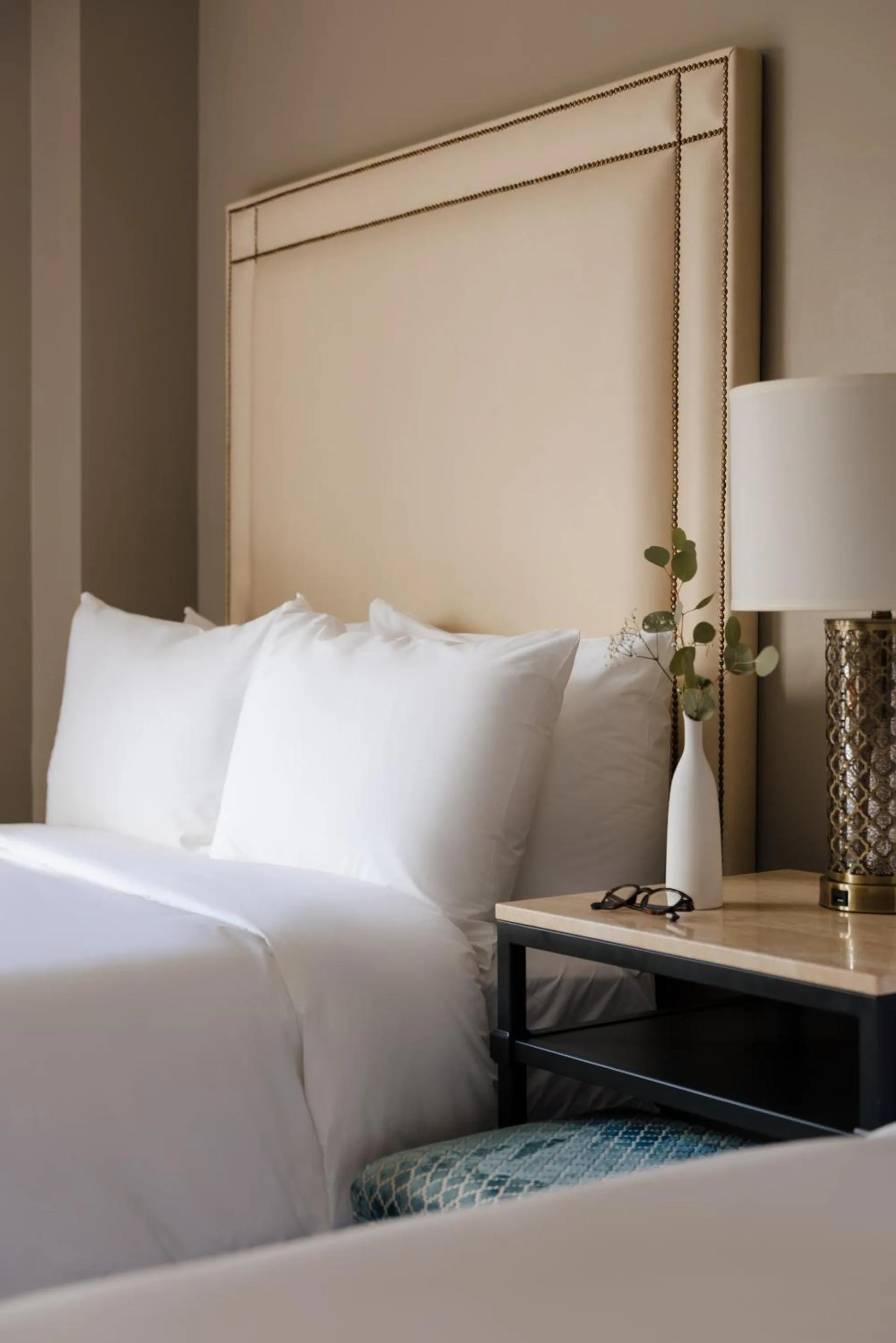 Bed in Hotel Bijou - Union Square