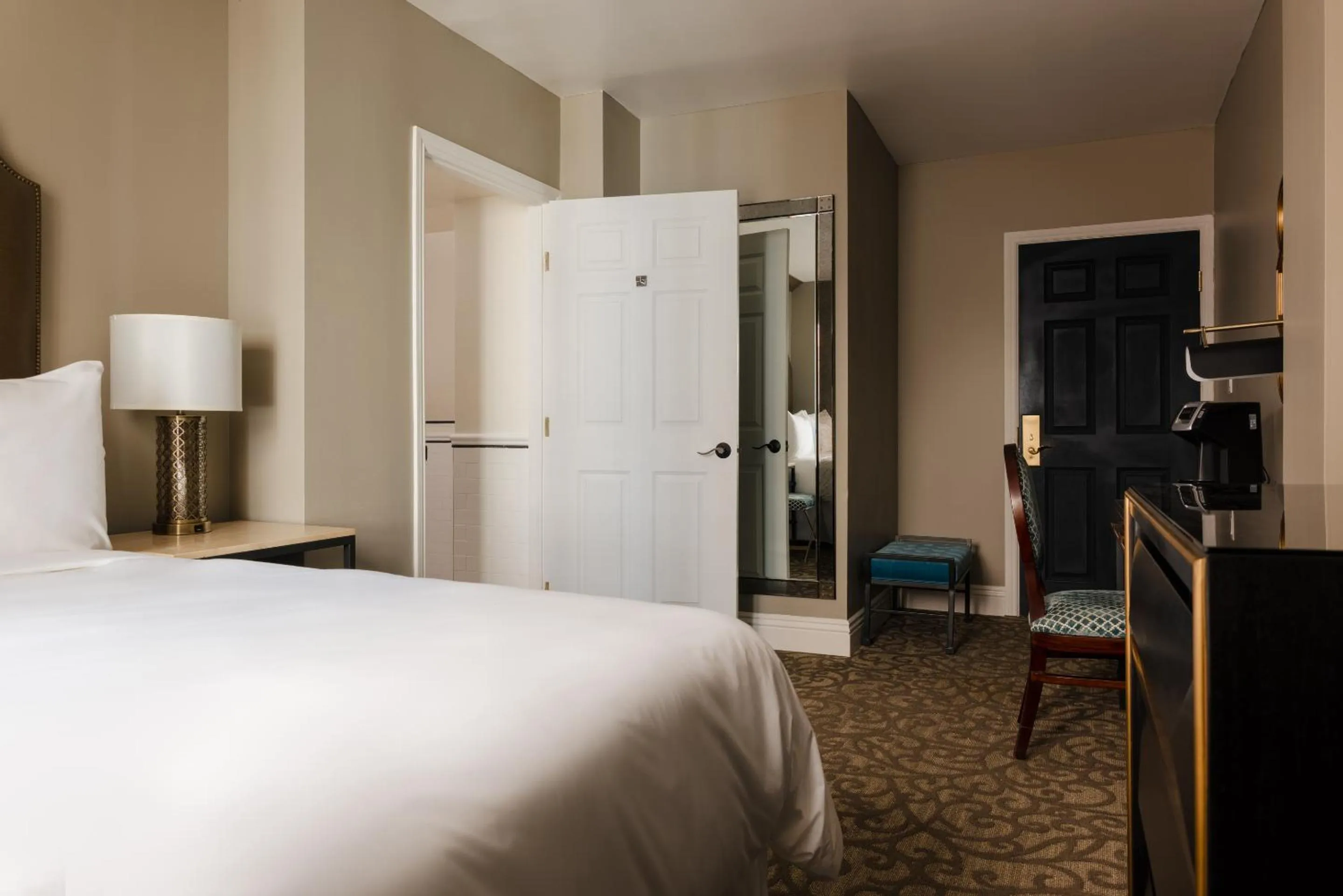 Bed in Hotel Bijou - Union Square