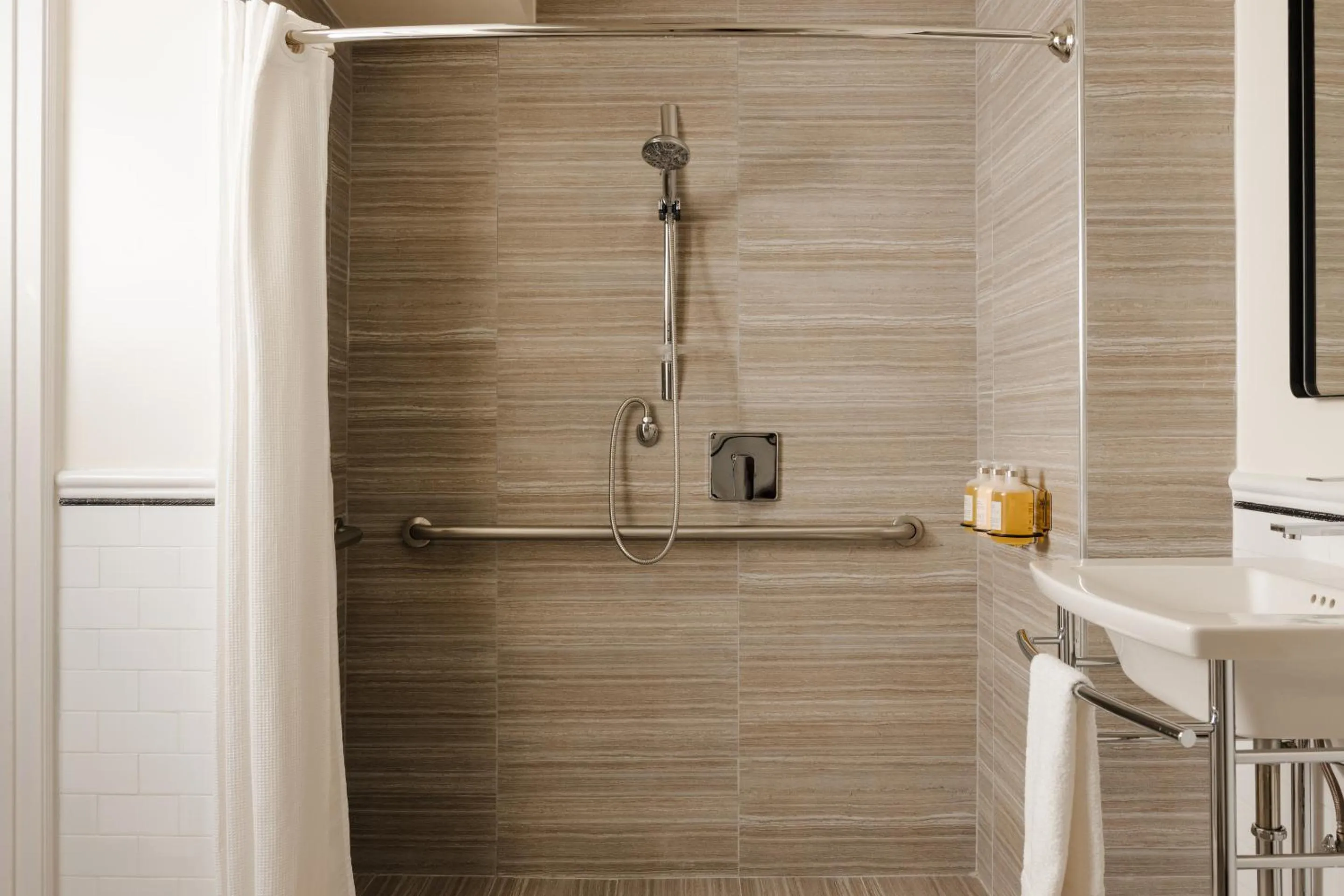 Shower in Hotel Bijou - Union Square