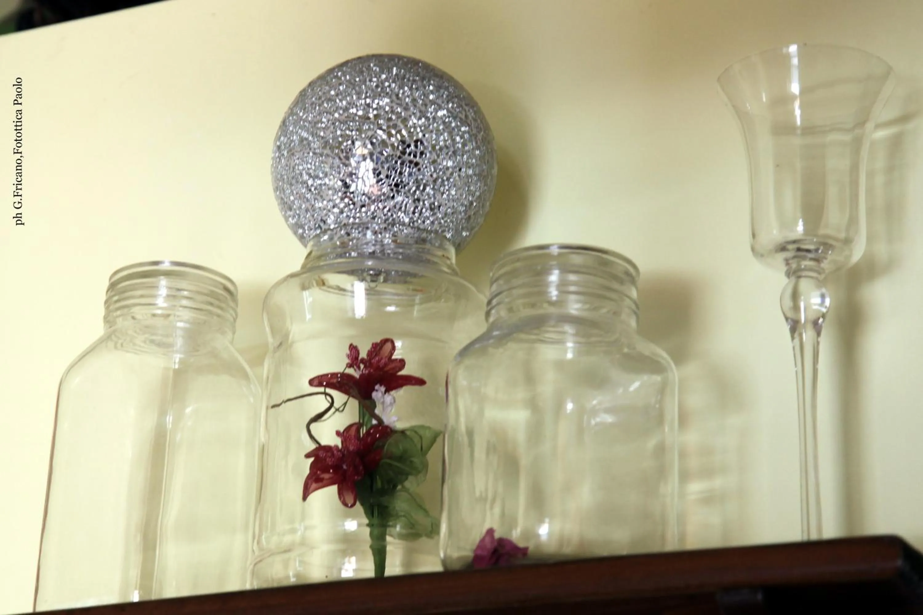 Decorative detail in Donna Lia