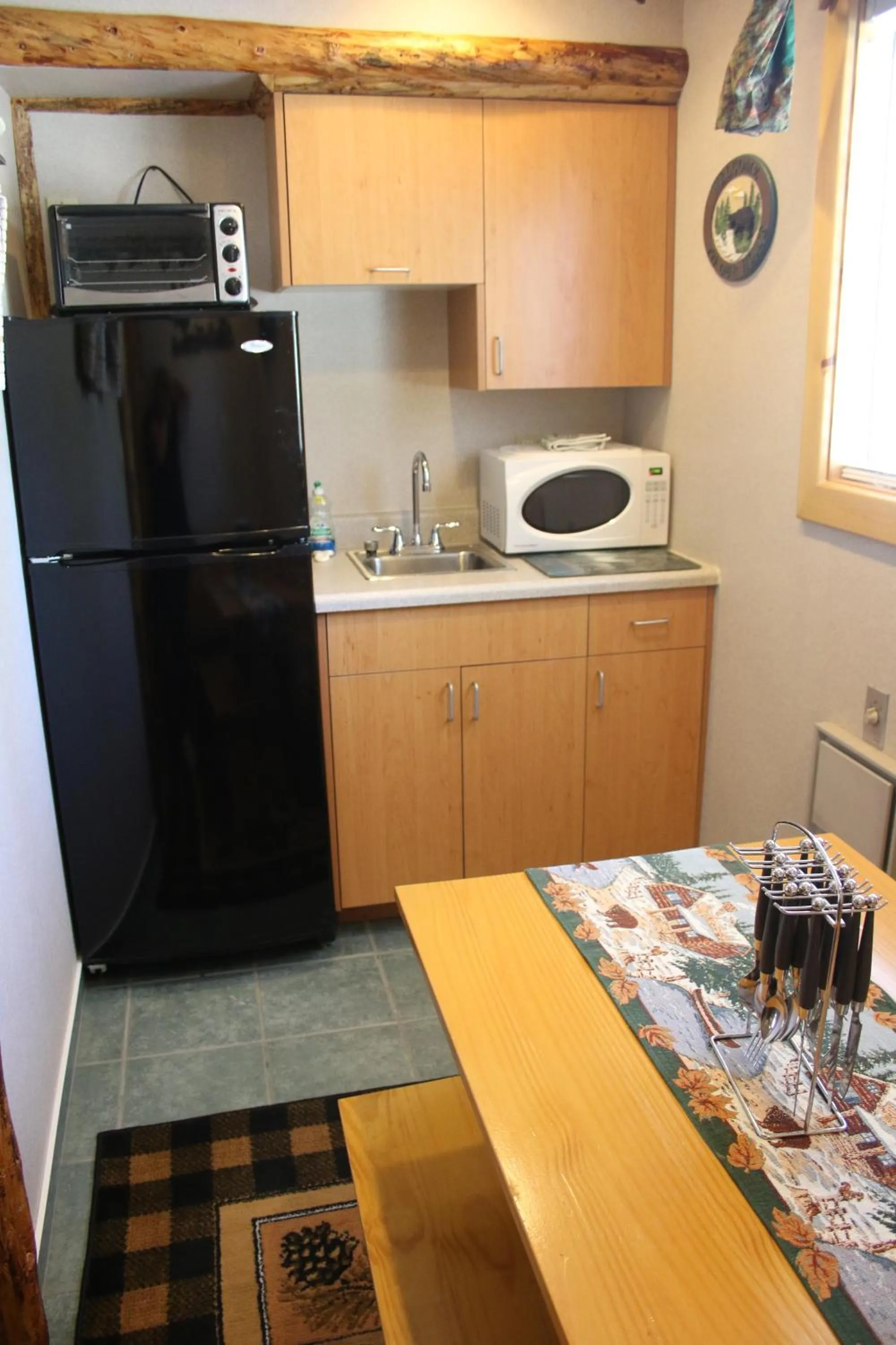 Kitchen or kitchenette in Tahoe Valley Lodge