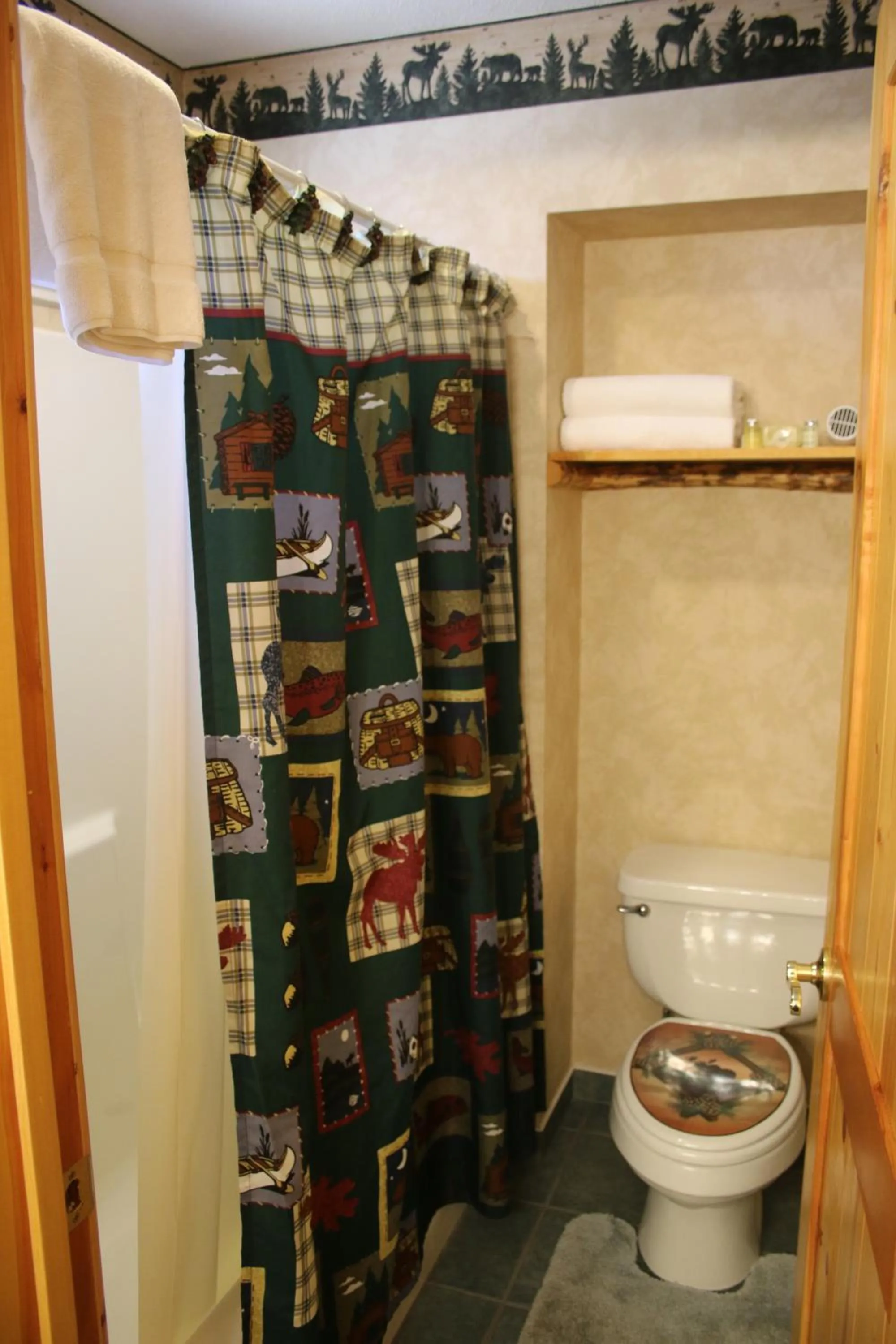 Bathroom in Tahoe Valley Lodge