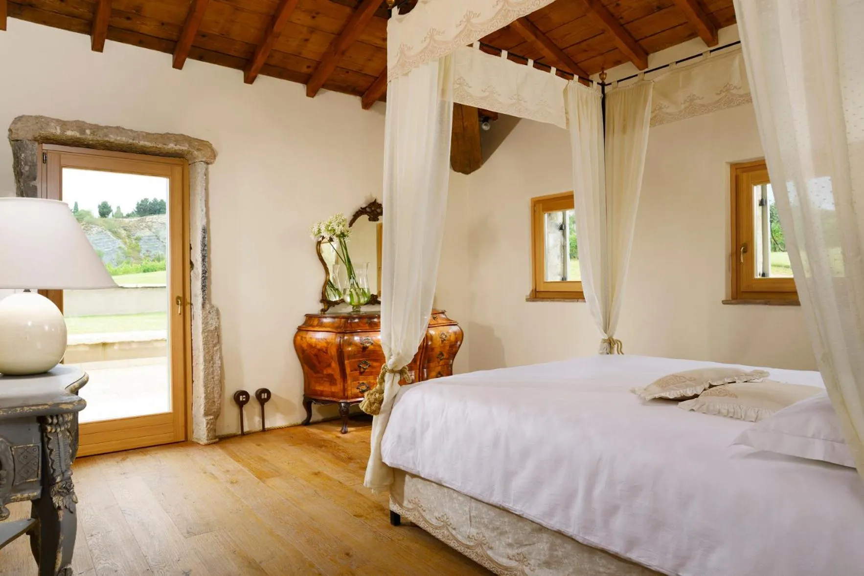 Balcony/Terrace, Bed in Tenuta Le Cave