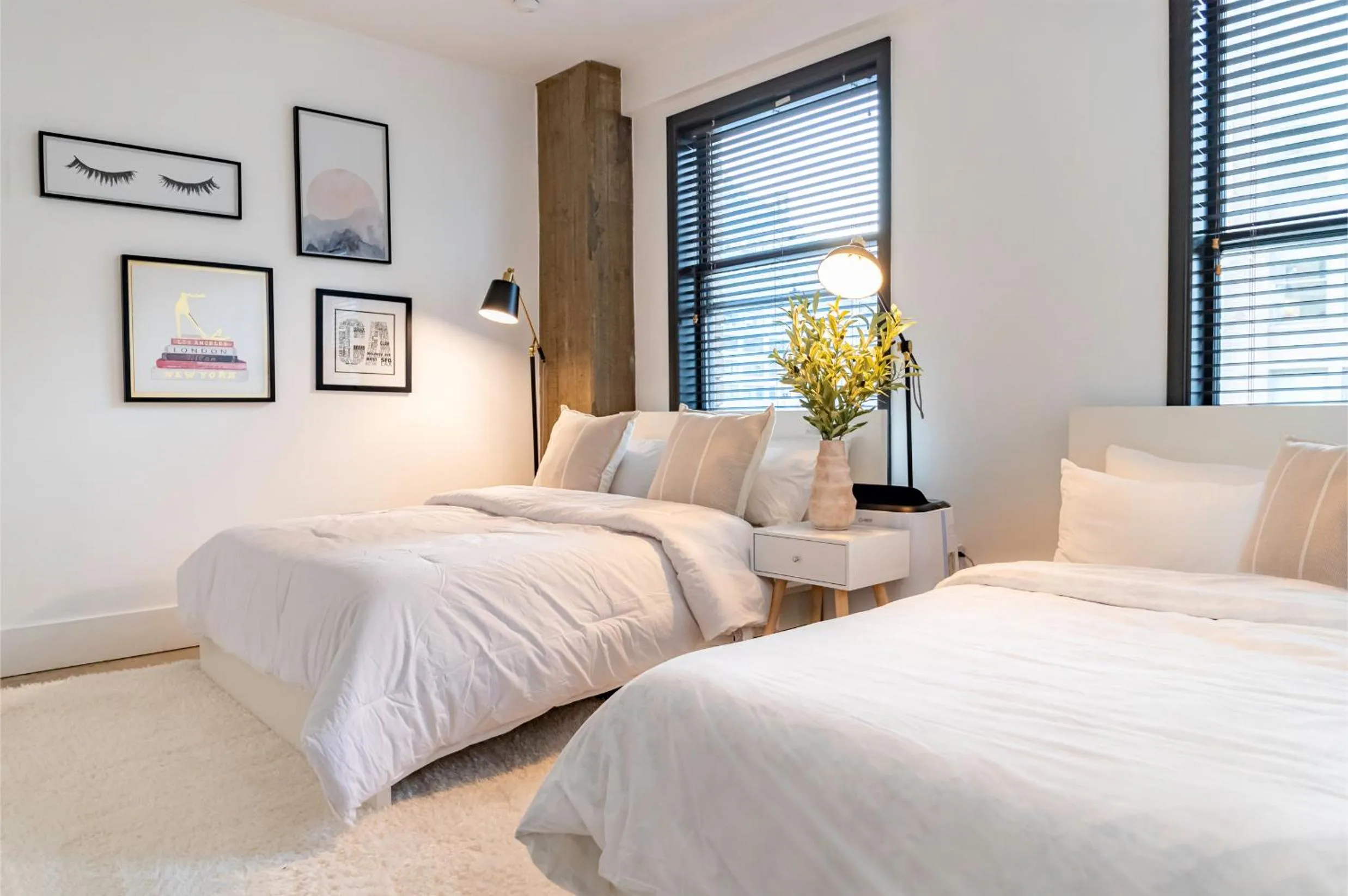 Bed in Angel City 1 bedroom Apartment