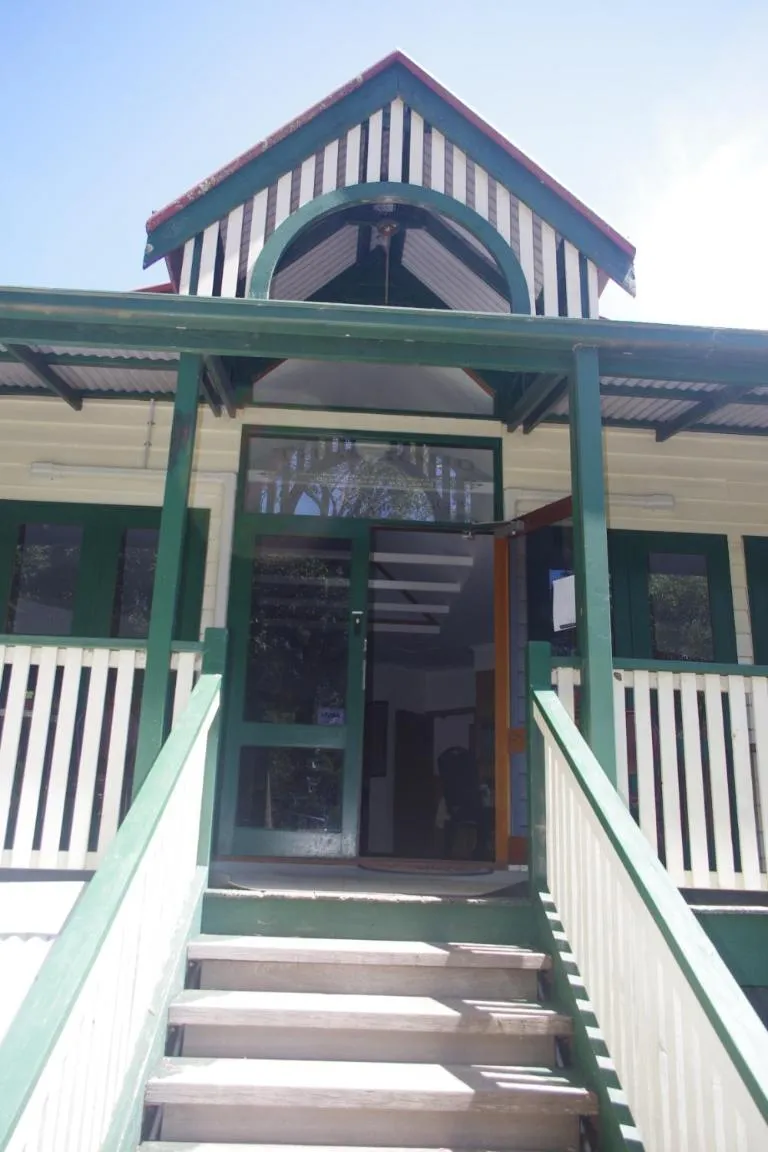 Facade/entrance in Halls Gap Tavern