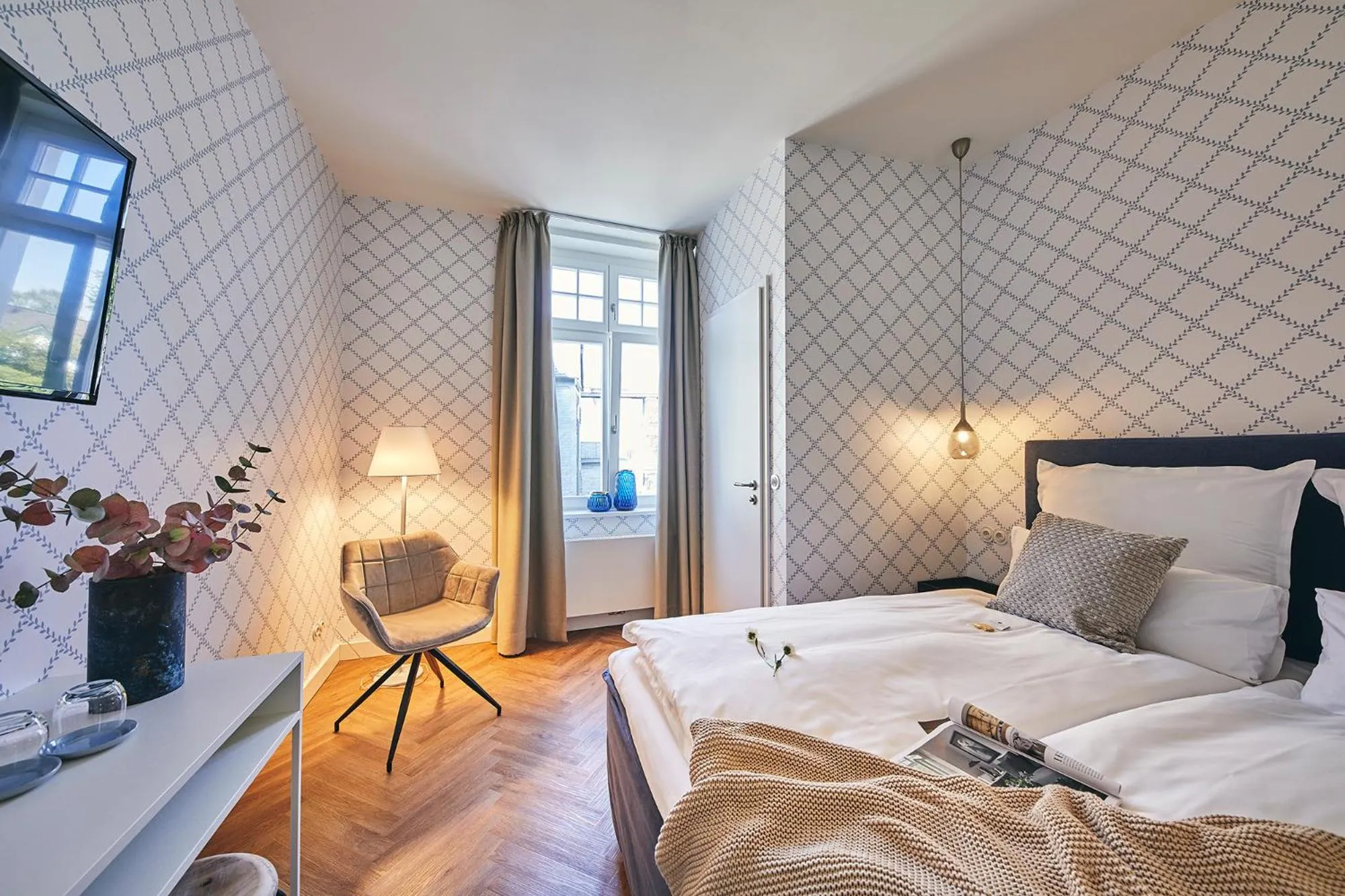 Photo of the whole room, Bed in BUITERLING Hotel