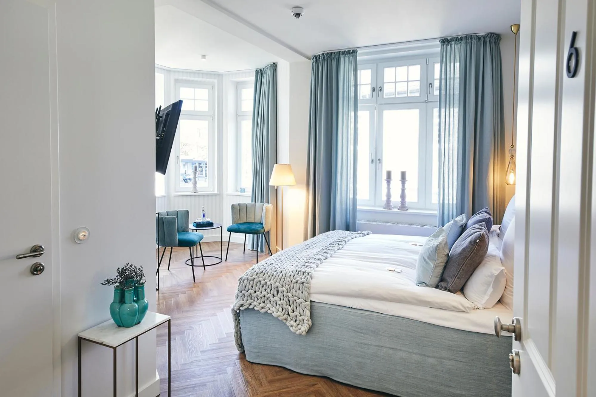 Photo of the whole room, Bed in BUITERLING Hotel