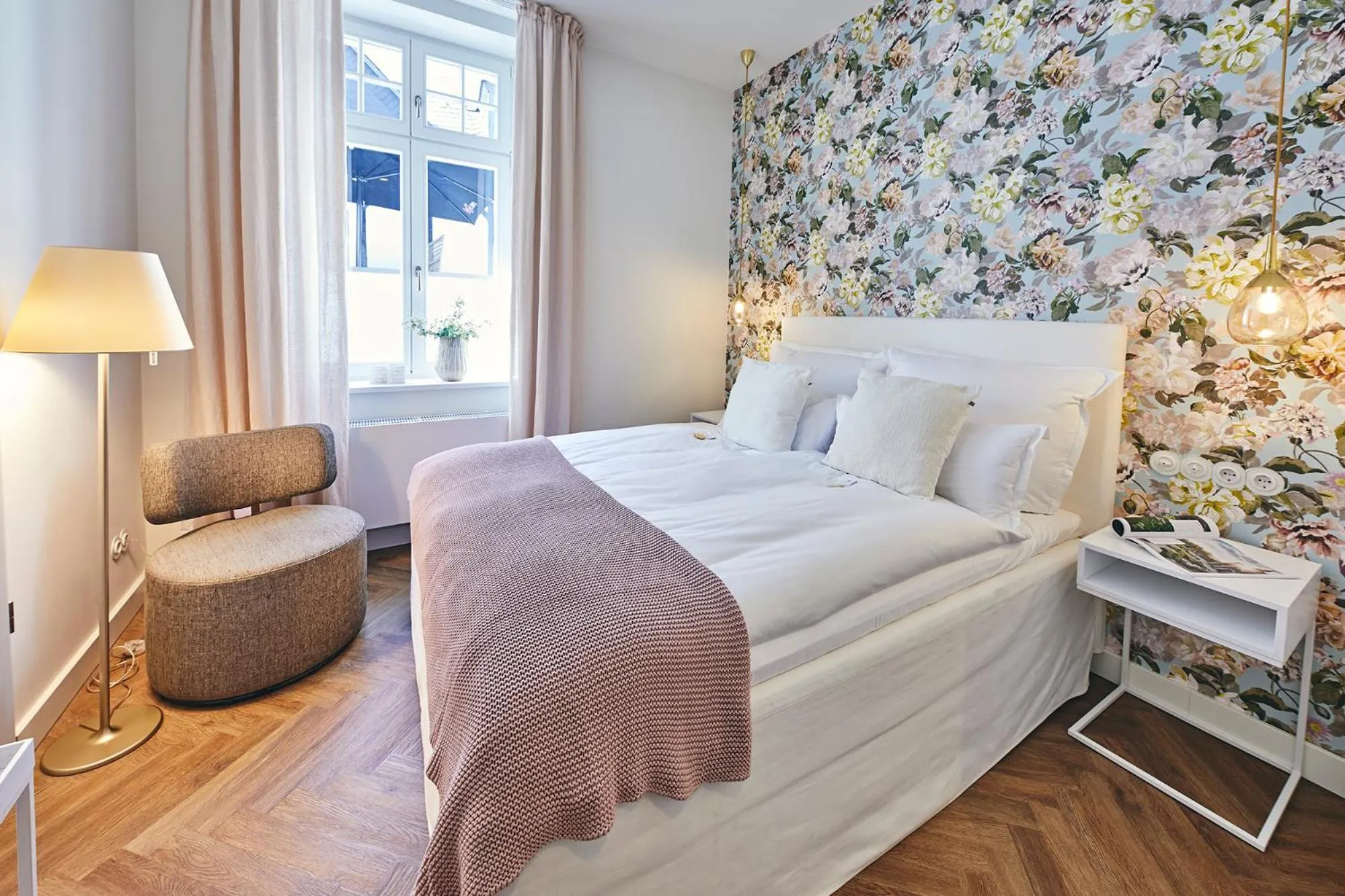 Photo of the whole room, Bed in BUITERLING Hotel