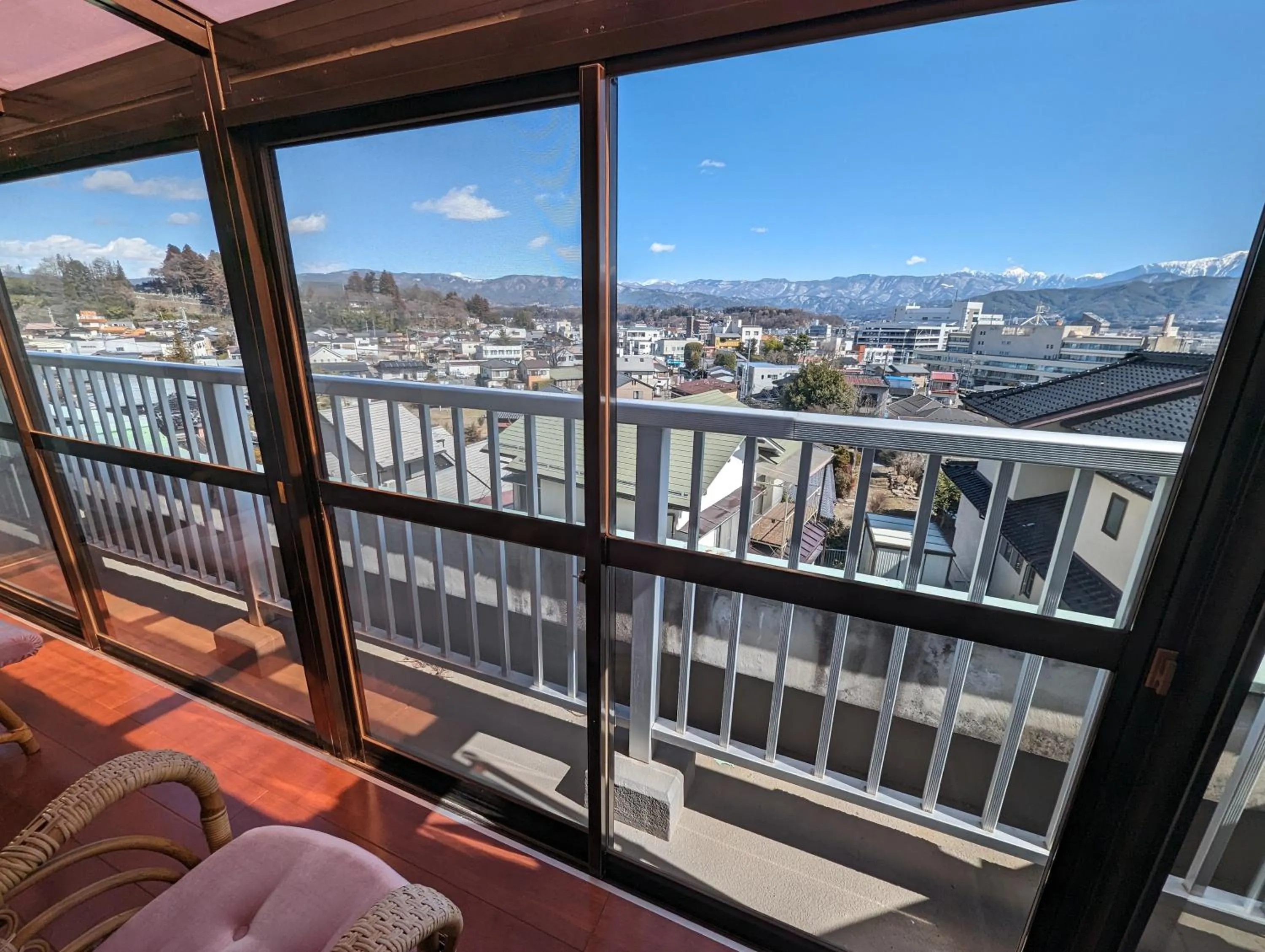 Photo of the whole room in Hotel WWJ