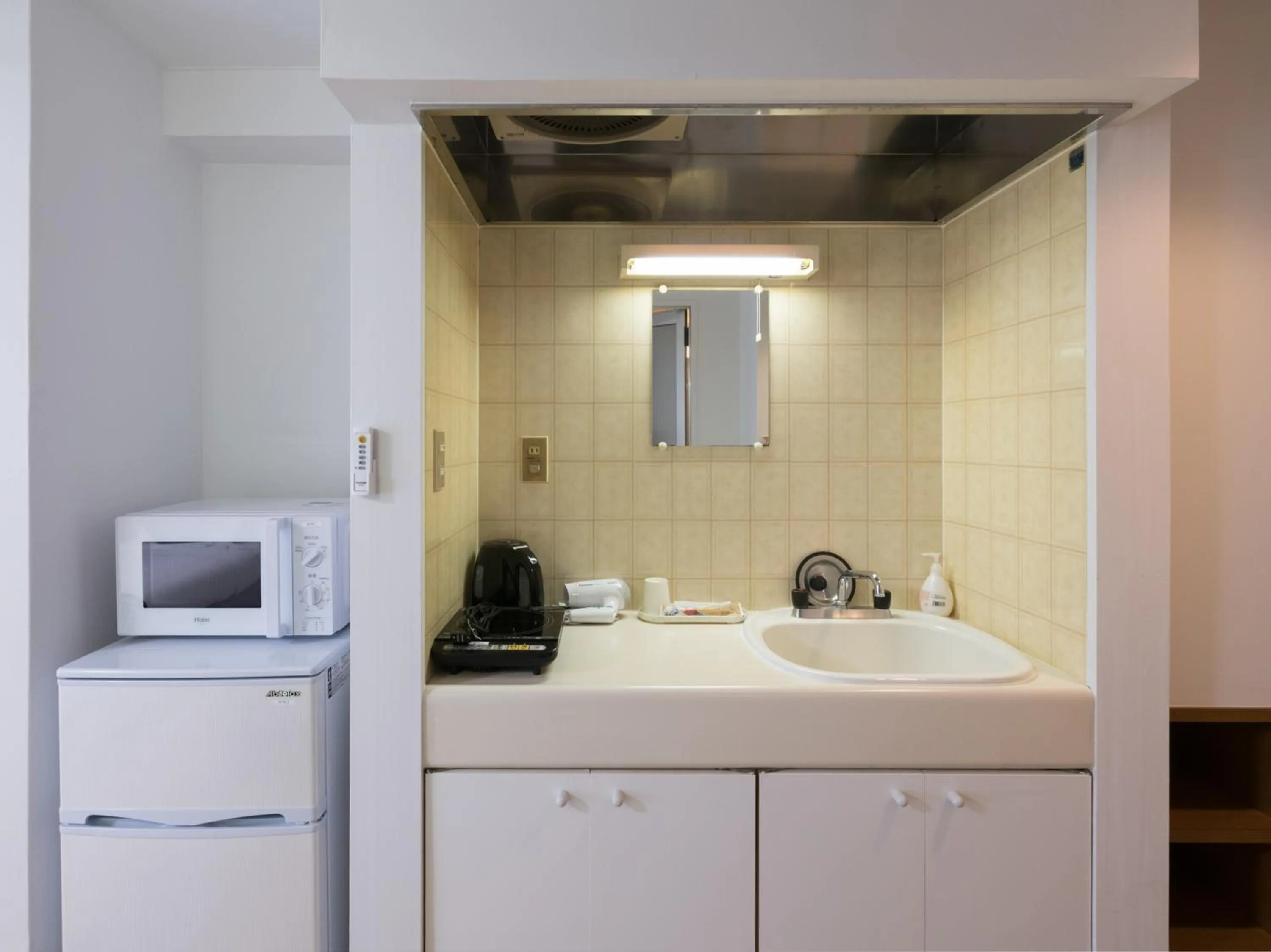 Kitchen or kitchenette in Hotel WWJ