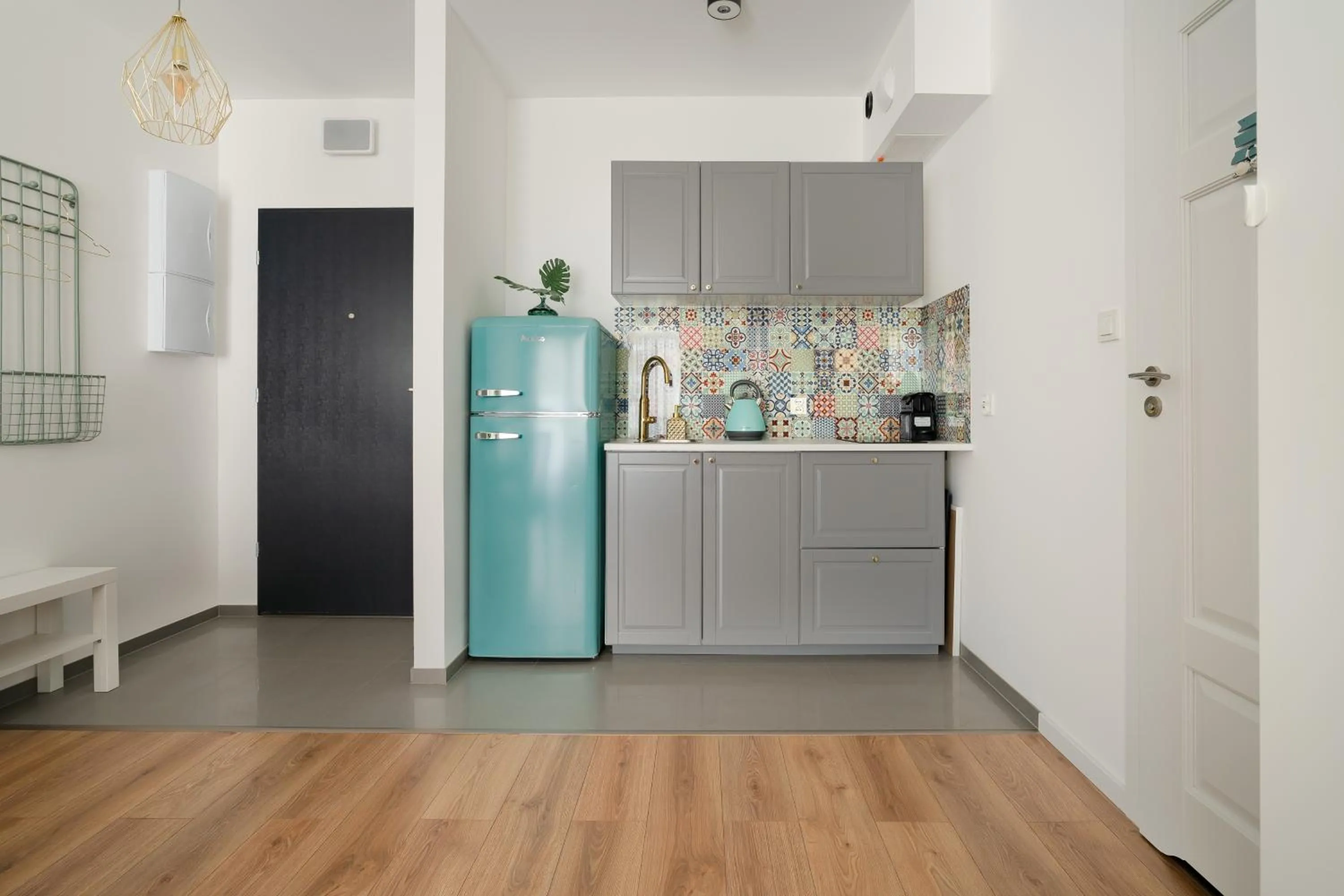 Kitchen or kitchenette in Symphony Baltica Towers Apartamenty