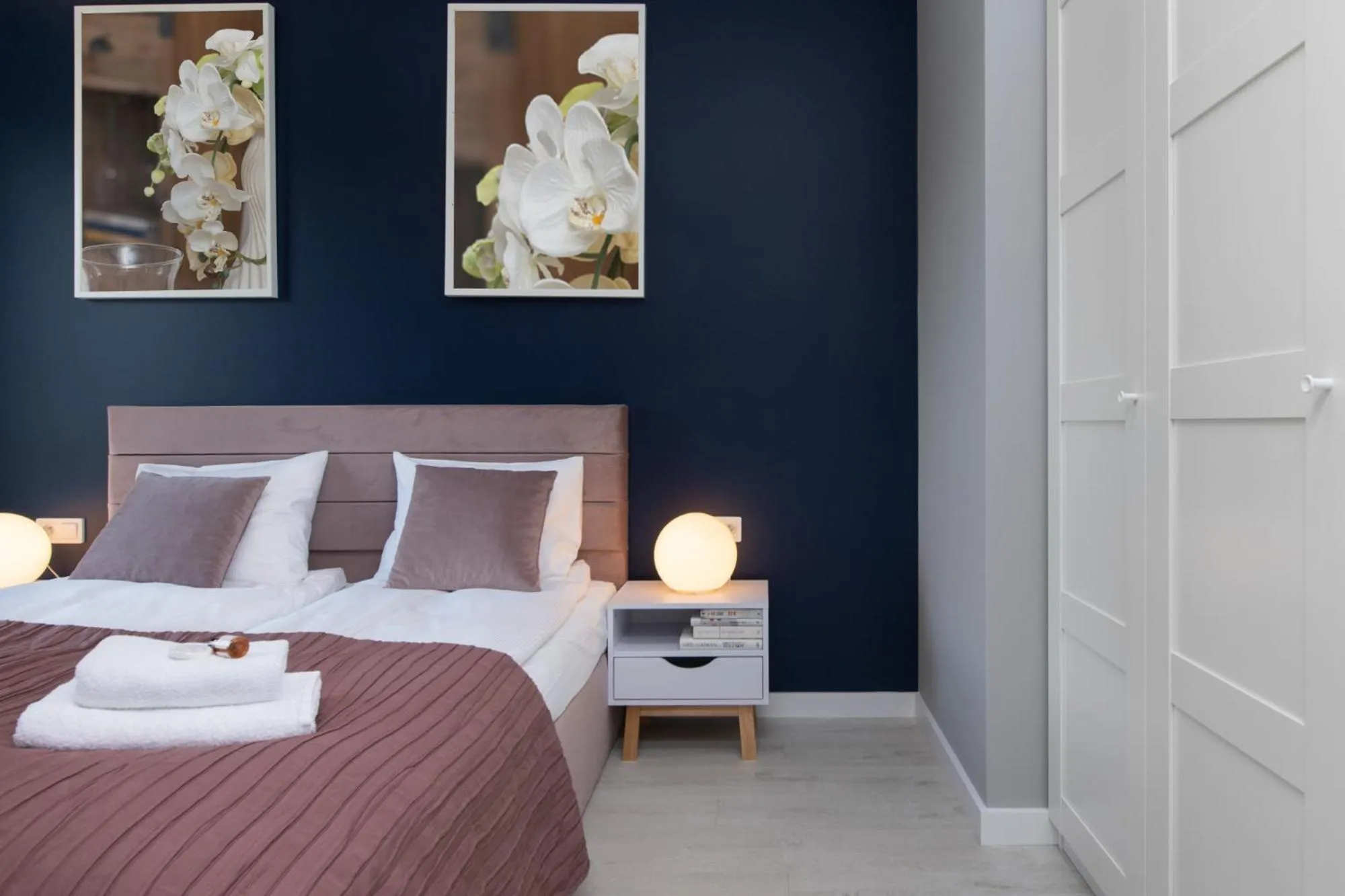 Bedroom, Bed in Symphony Baltica Towers Apartamenty