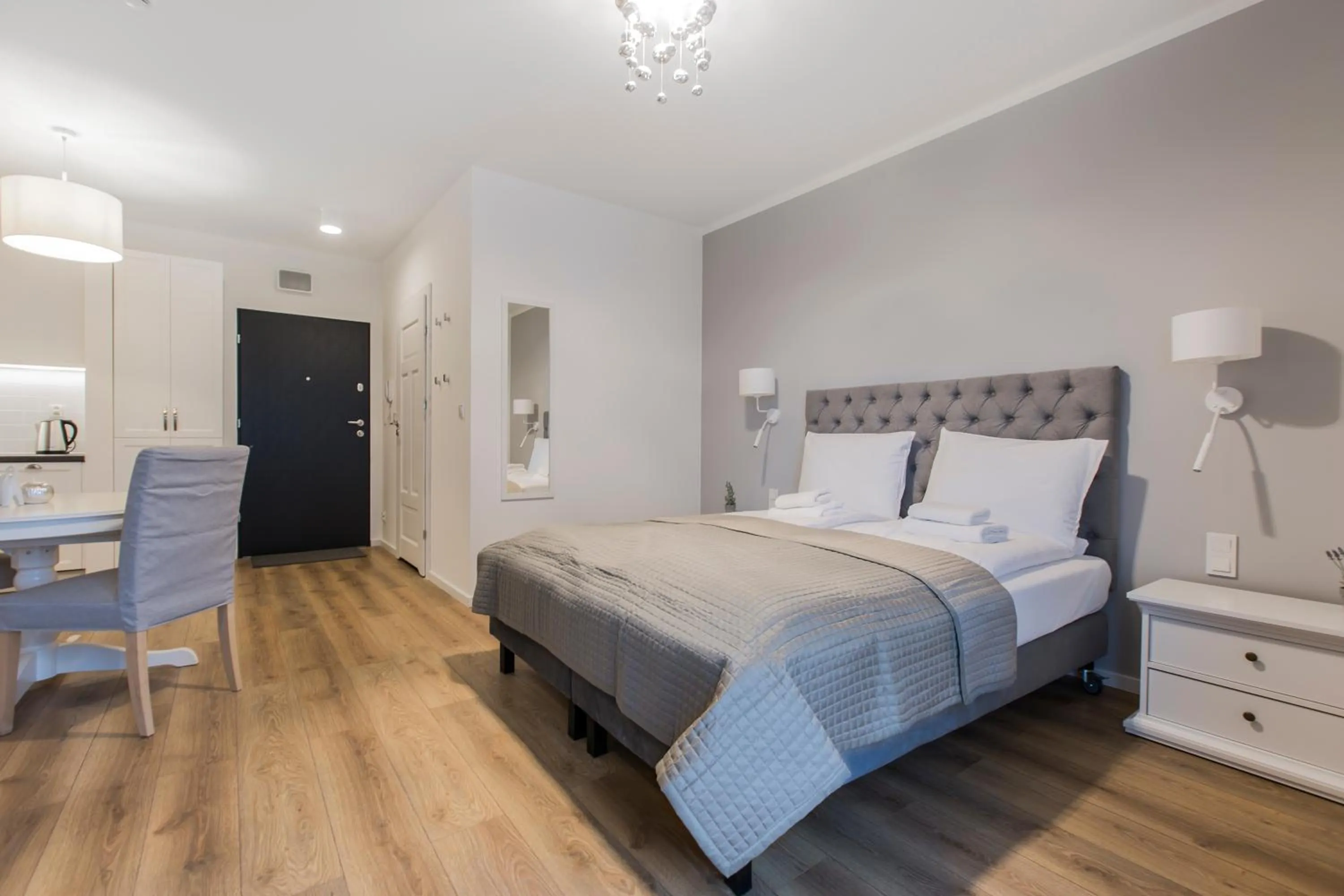 Bed in Symphony Baltica Towers Apartamenty